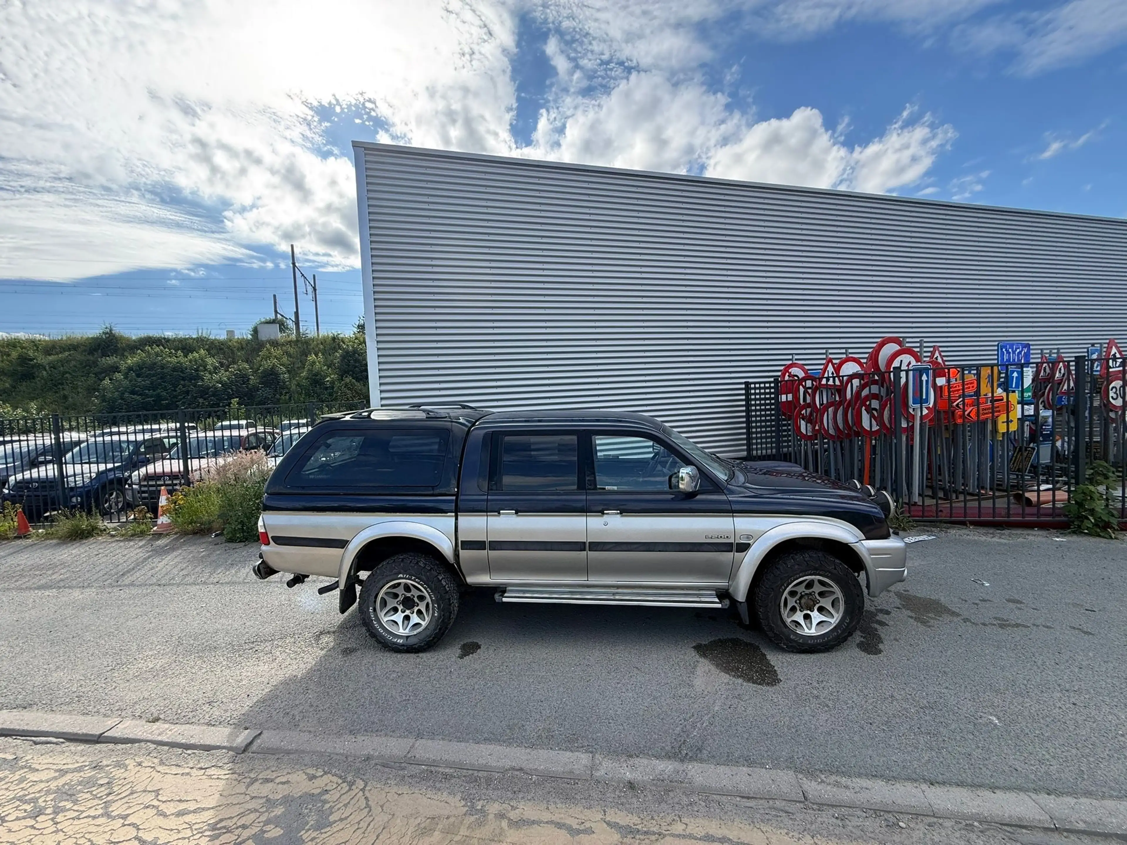 Mitsubishi L200 2.5 TD DOUBLE CAB INTENSE — photo 5