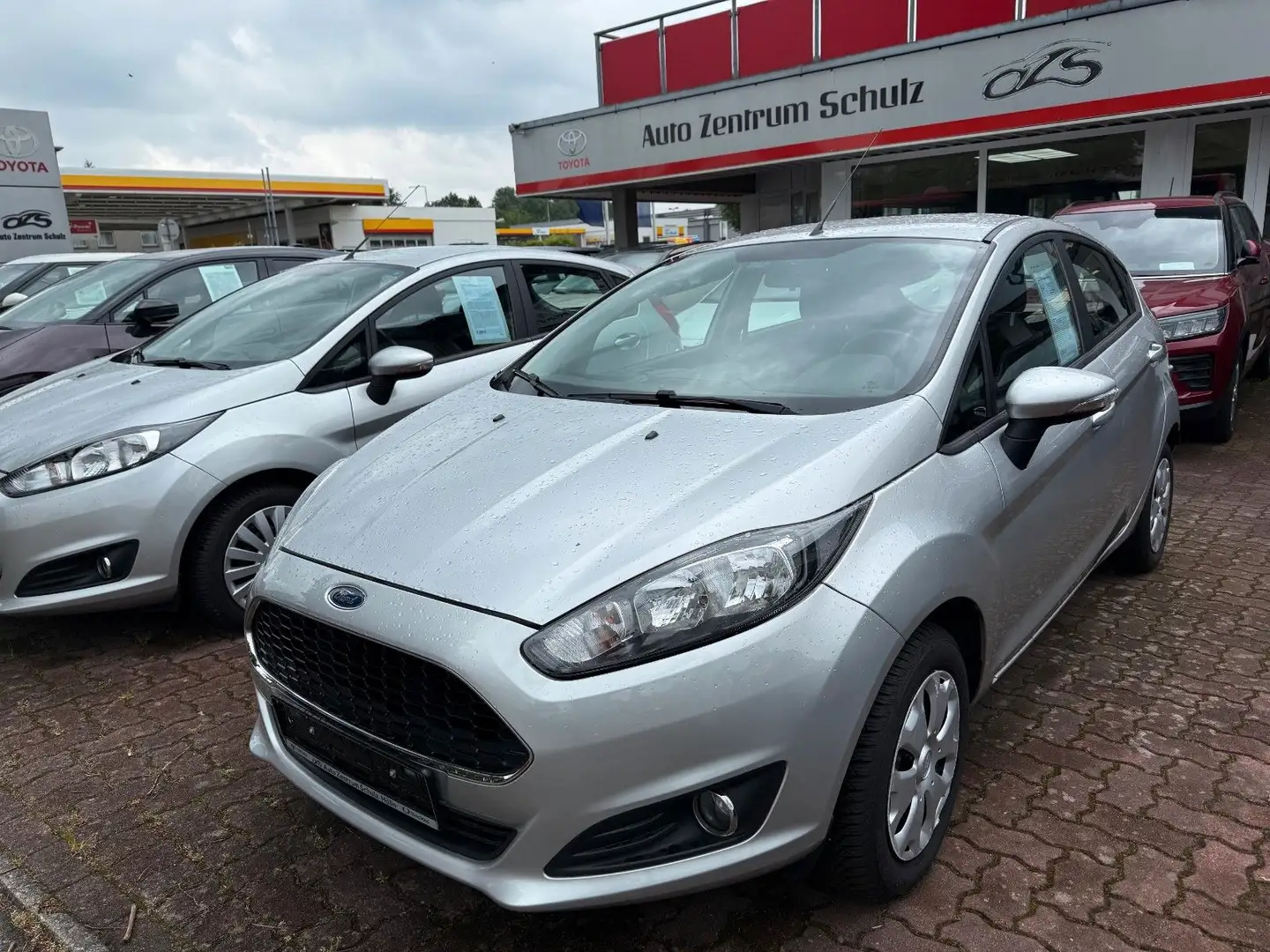 Ford Fiesta 1,25 Celebration, Klima, Winter-Paket Argento - 2