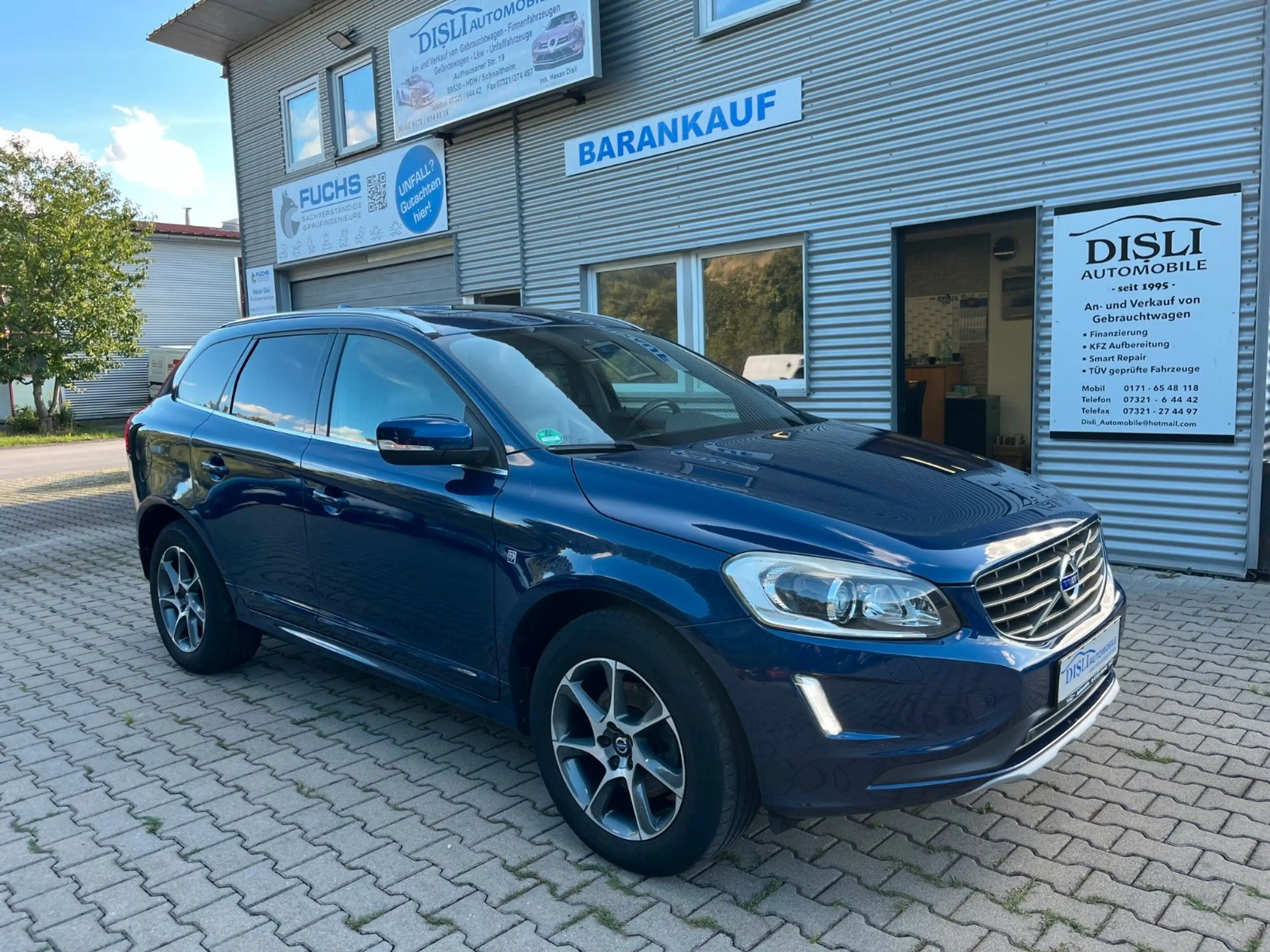 Volvo XC60 D4 AWD Ocean,Klimaautomatik,Pano,Kamera,Ahk