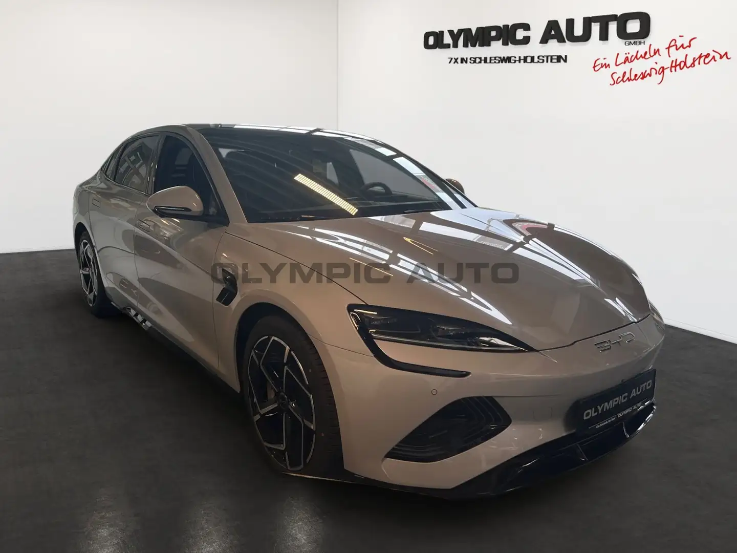 BYD Seal 82kWh Design 360°CAM STANDHZG SITZHZG NAVI Grau - 2