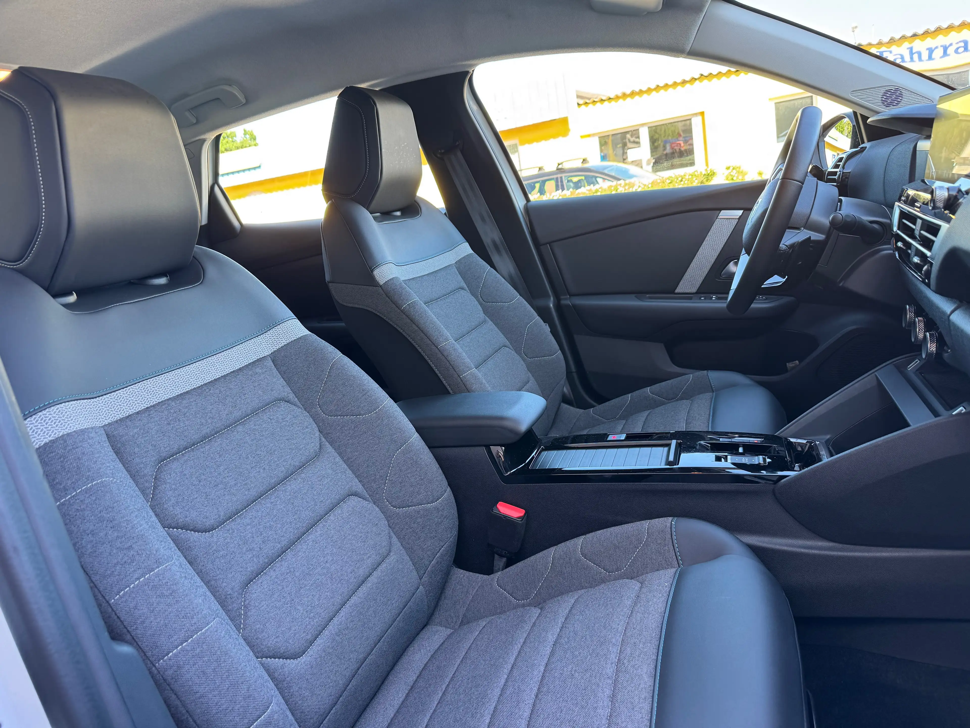 Citroen C4 Feel Pack — photo 11