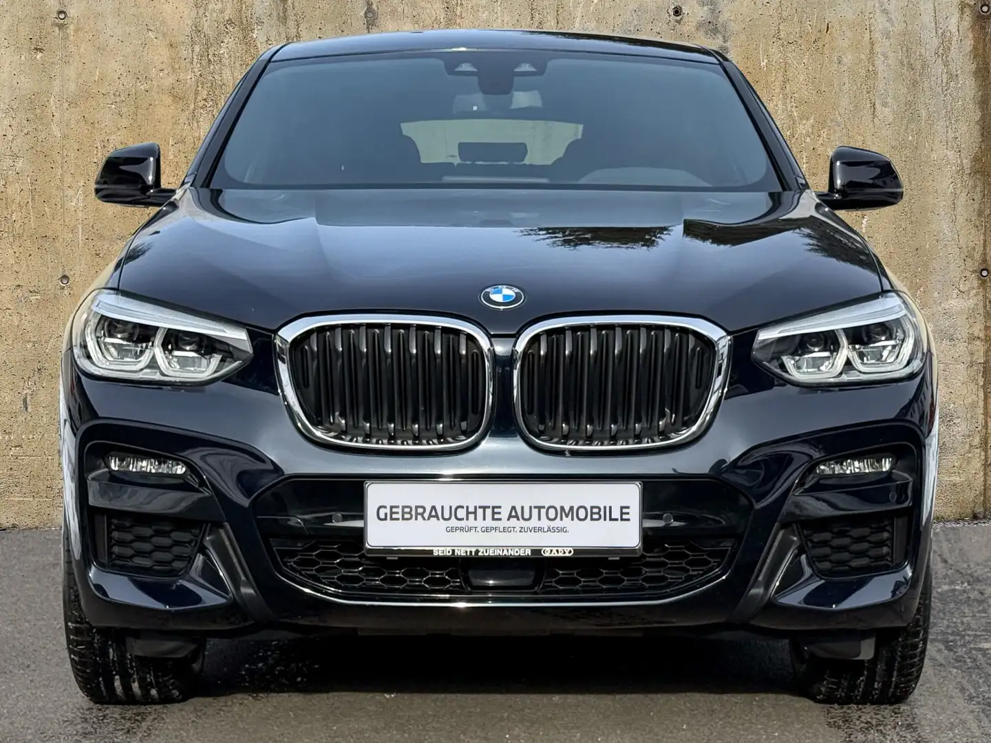 BMW X4 xDrive20d Schwarz - 2