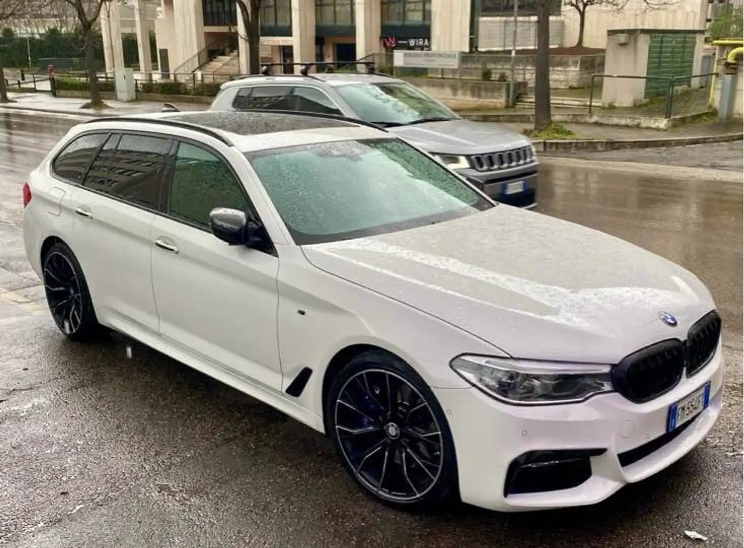 BMW 540 d Touring Individual full full xdrive Msport Bianco - 1