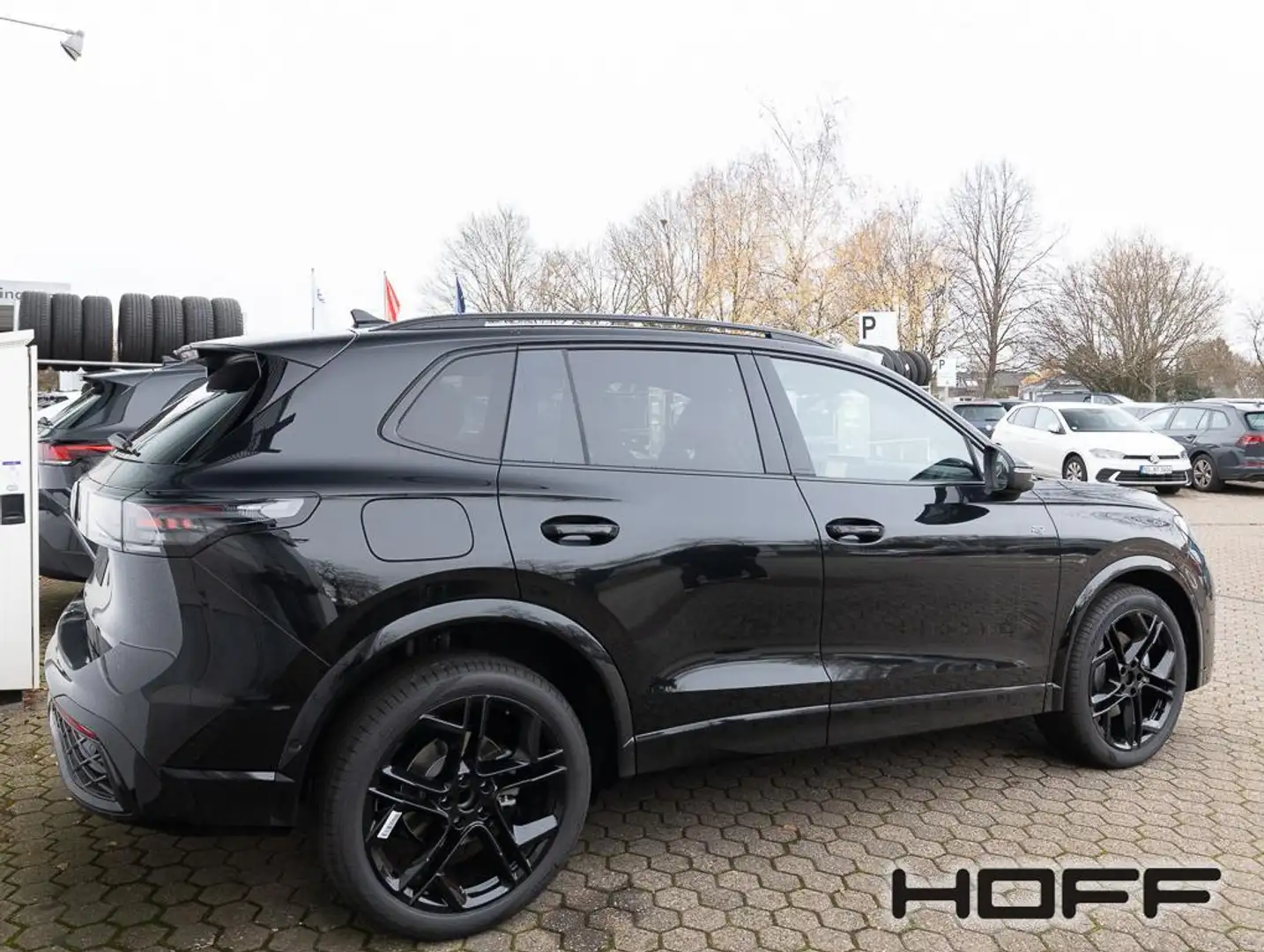 Volkswagen Tiguan 2.0 TDI DSG R-Line Navi AHK Panorama 5J Garantie H Schwarz - 2