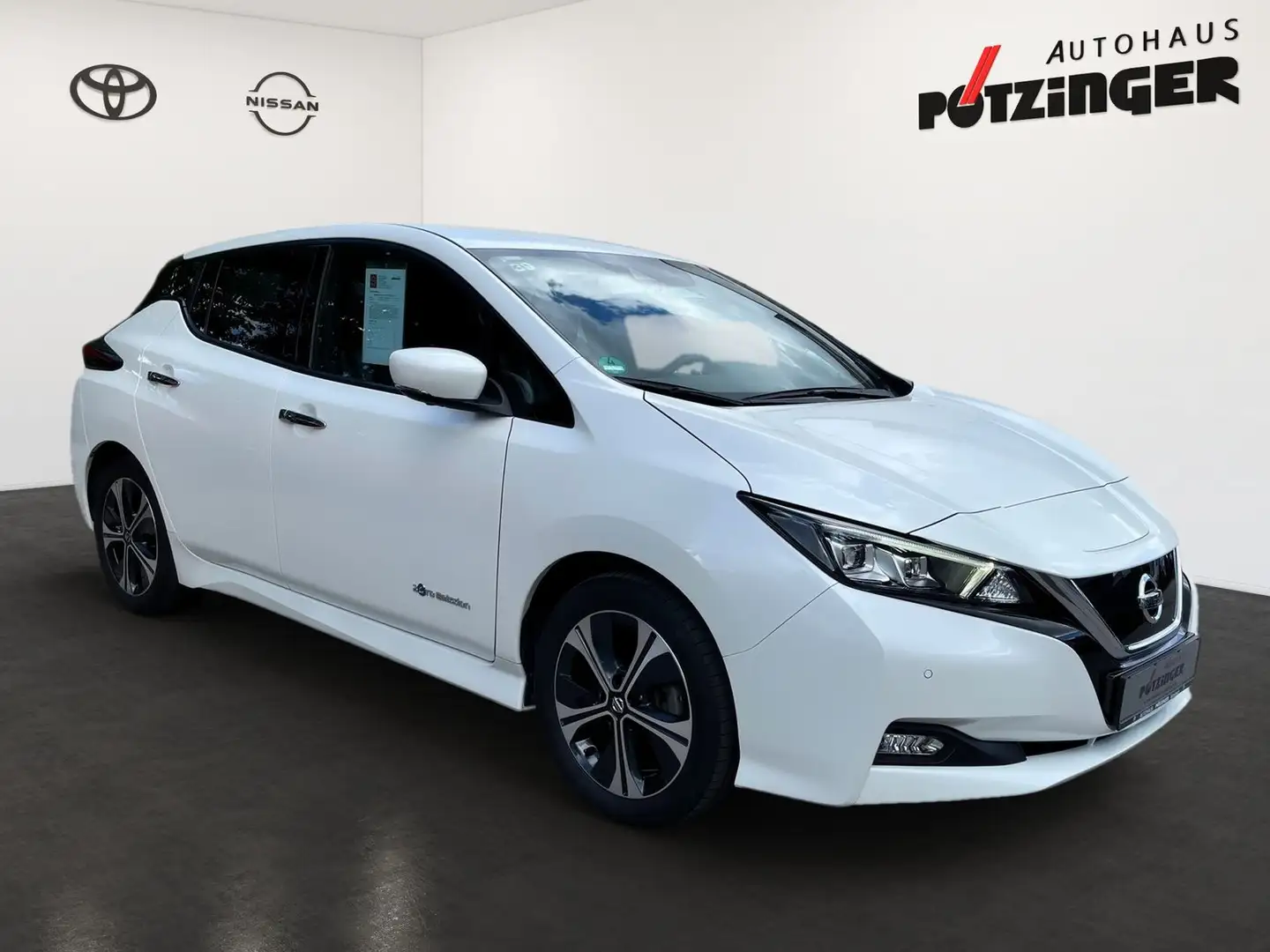 Nissan Leaf 40kWh Tekna,Leder,Navi,360Kam,ProPilot,STH Белый - 2