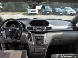 Honda Odyssey снимка Honda Odyssey