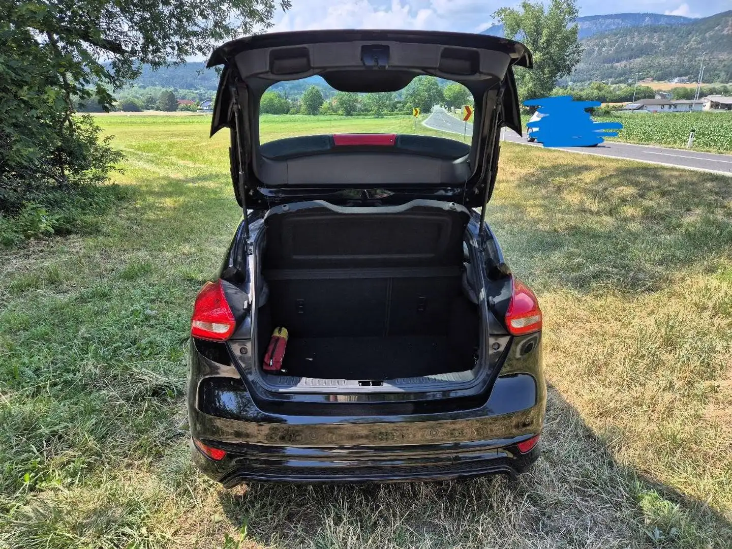 Ford Focus Focus 1,5 TDCi ST-Line ST-Line Schwarz - 2
