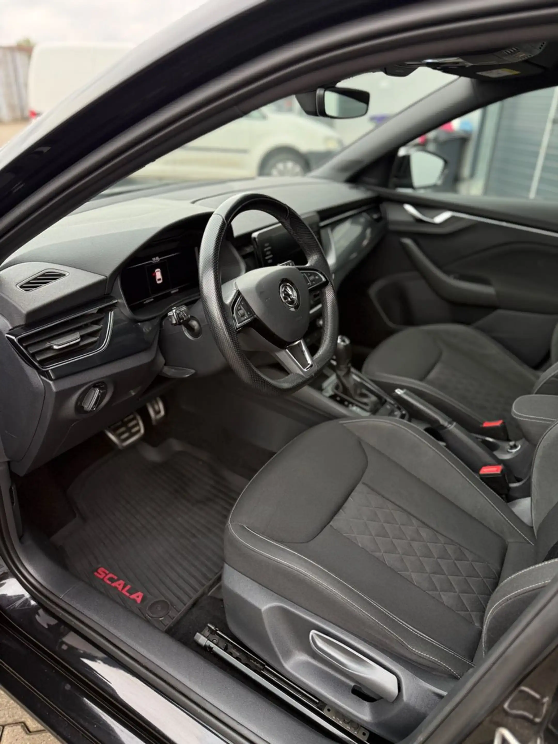 Skoda Scala Style,LED,Garantie,CarPlay,Pano,Virtual, — photo 7