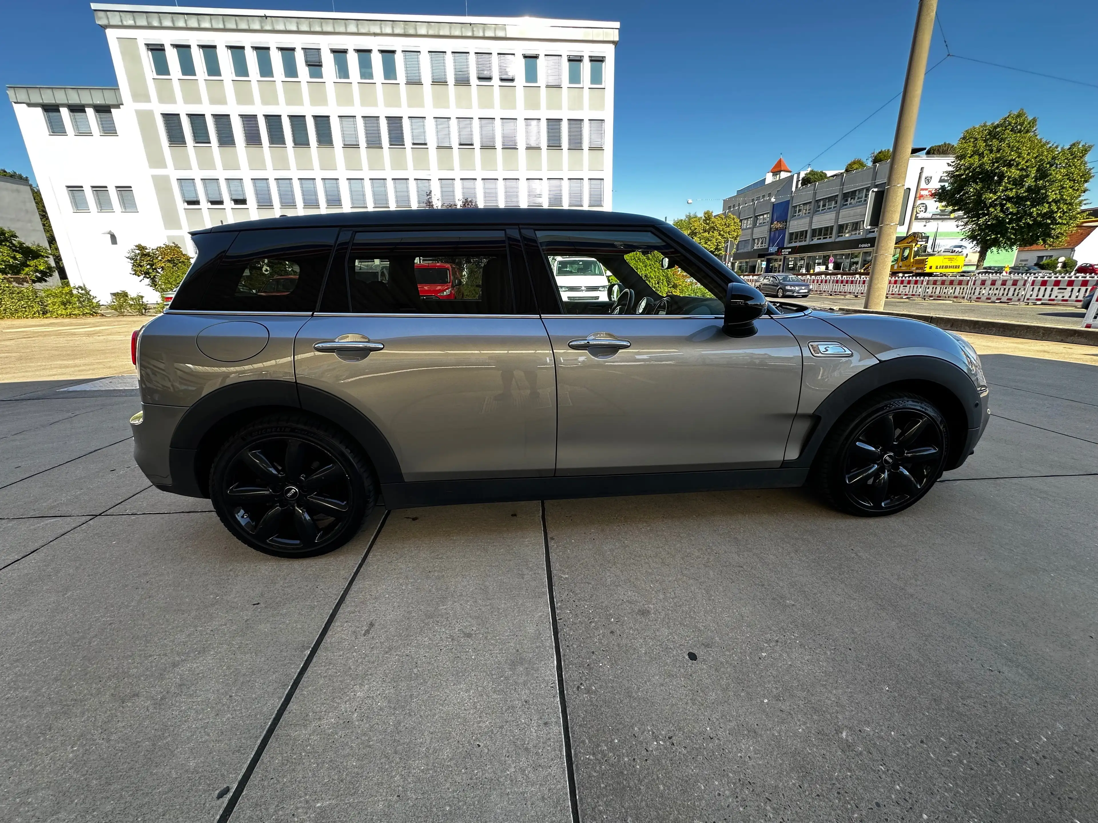 MINI John Cooper Works Clubman Cooper SD All4 — photo 3