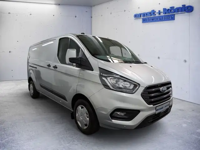 Ford Transit Custom view 2
