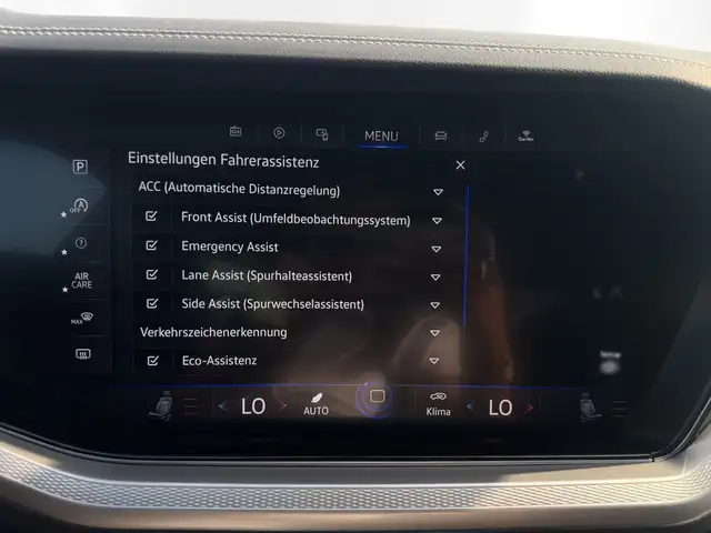 Volkswagen Touareg view 15