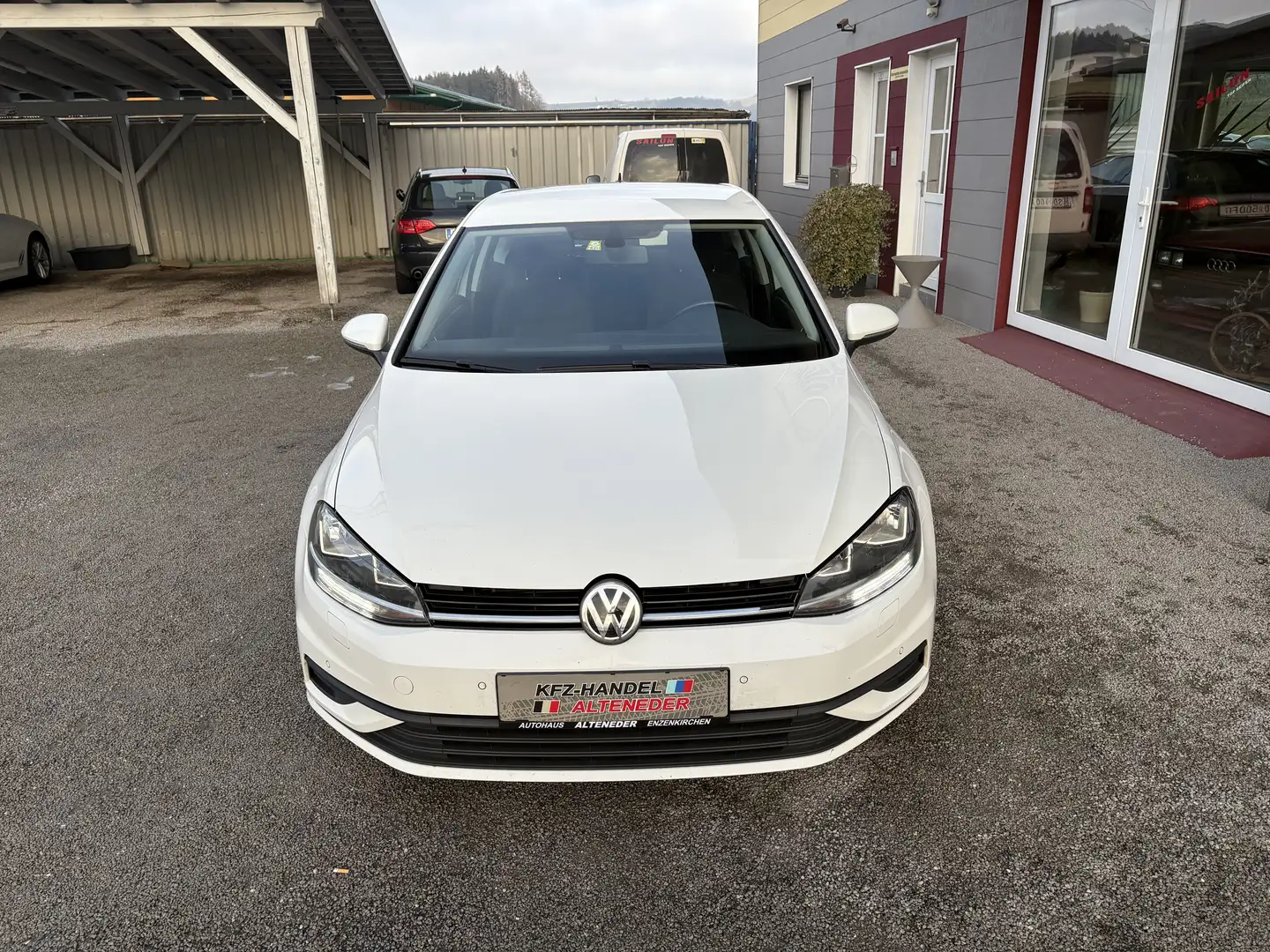 Volkswagen Golf 1,6 TDI SCR *CARPLAY*ACC*SITZH*PDC* Weiß - 2