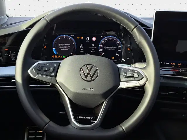 Volkswagen Golf view 8