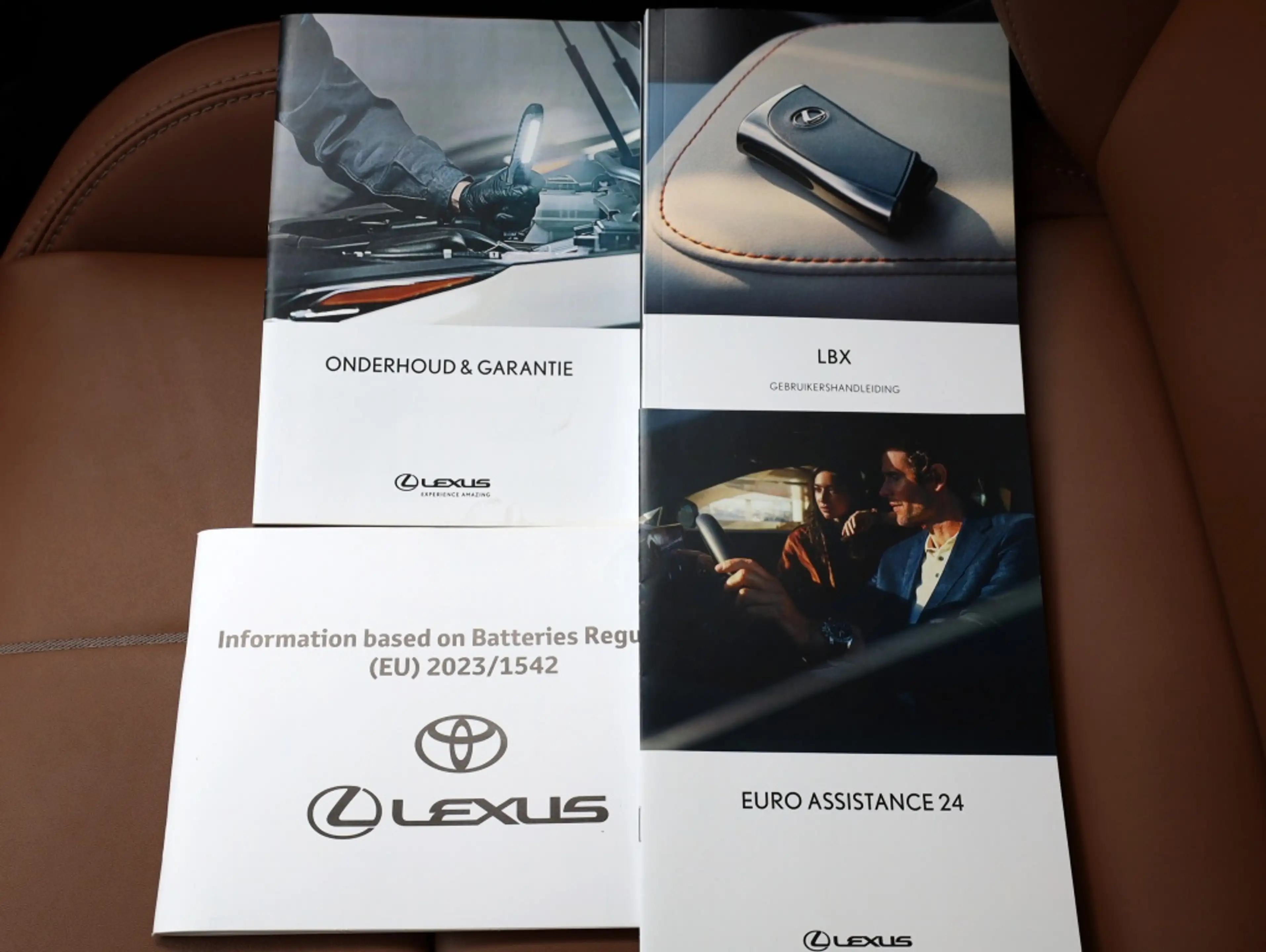 Lexus LBX 1.5 Relax 2WD | Leder | Memory Seat | Dodehoek — photo 41