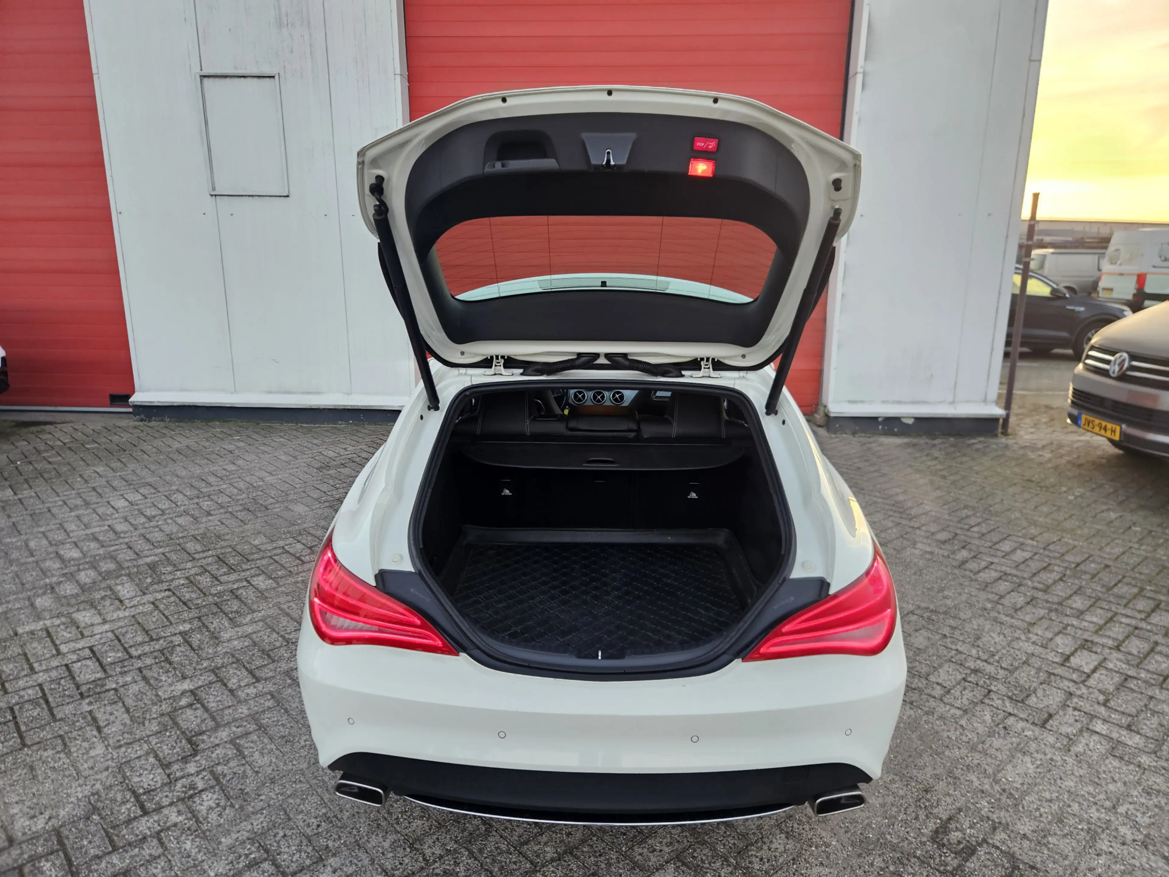 Mercedes-Benz CLA 180 Shooting Brake Prestige | Pano | Camera | Rijklaar — photo 25