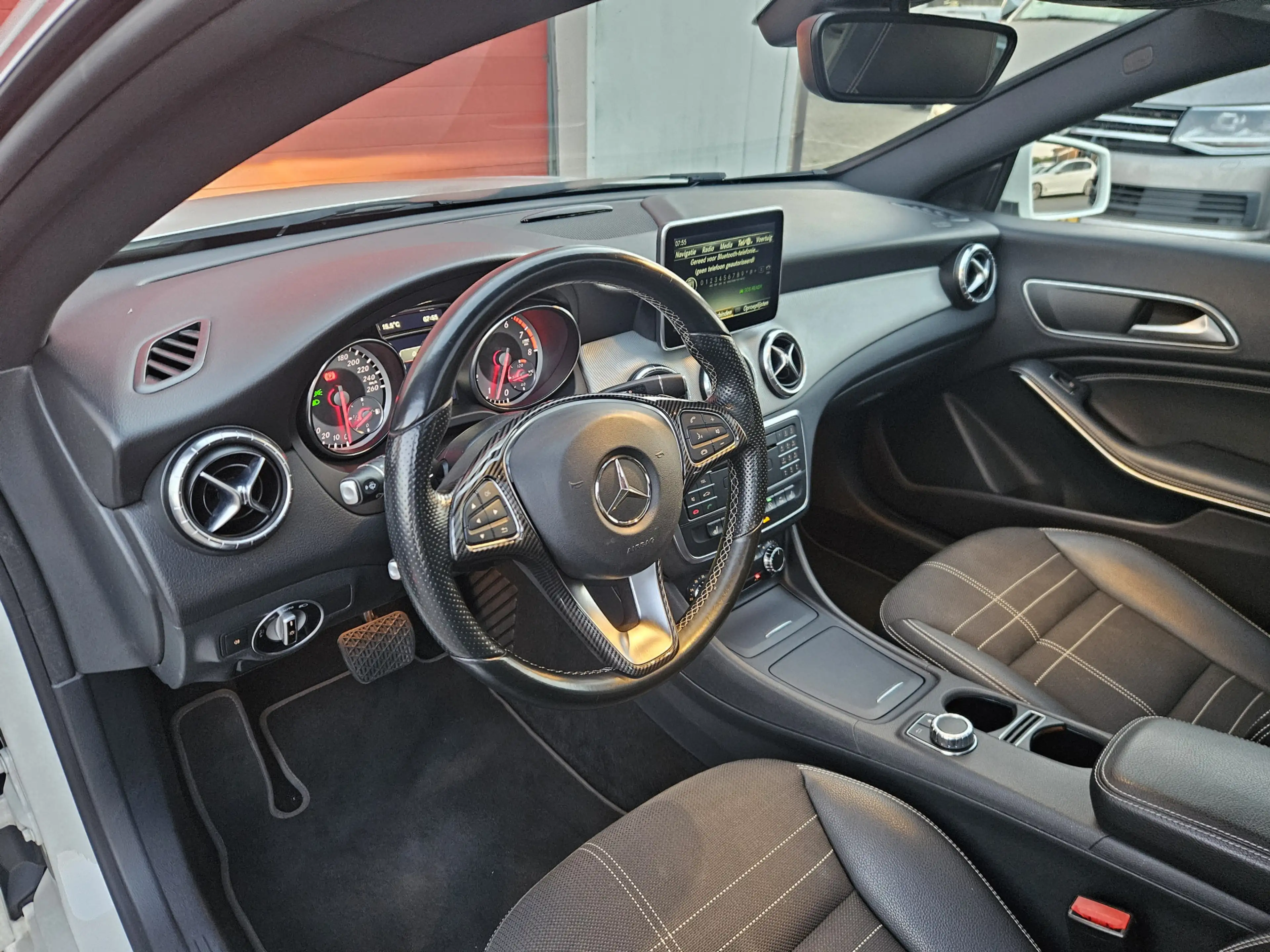 Mercedes-Benz CLA 180 Shooting Brake Prestige | Pano | Camera | Rijklaar — photo 3