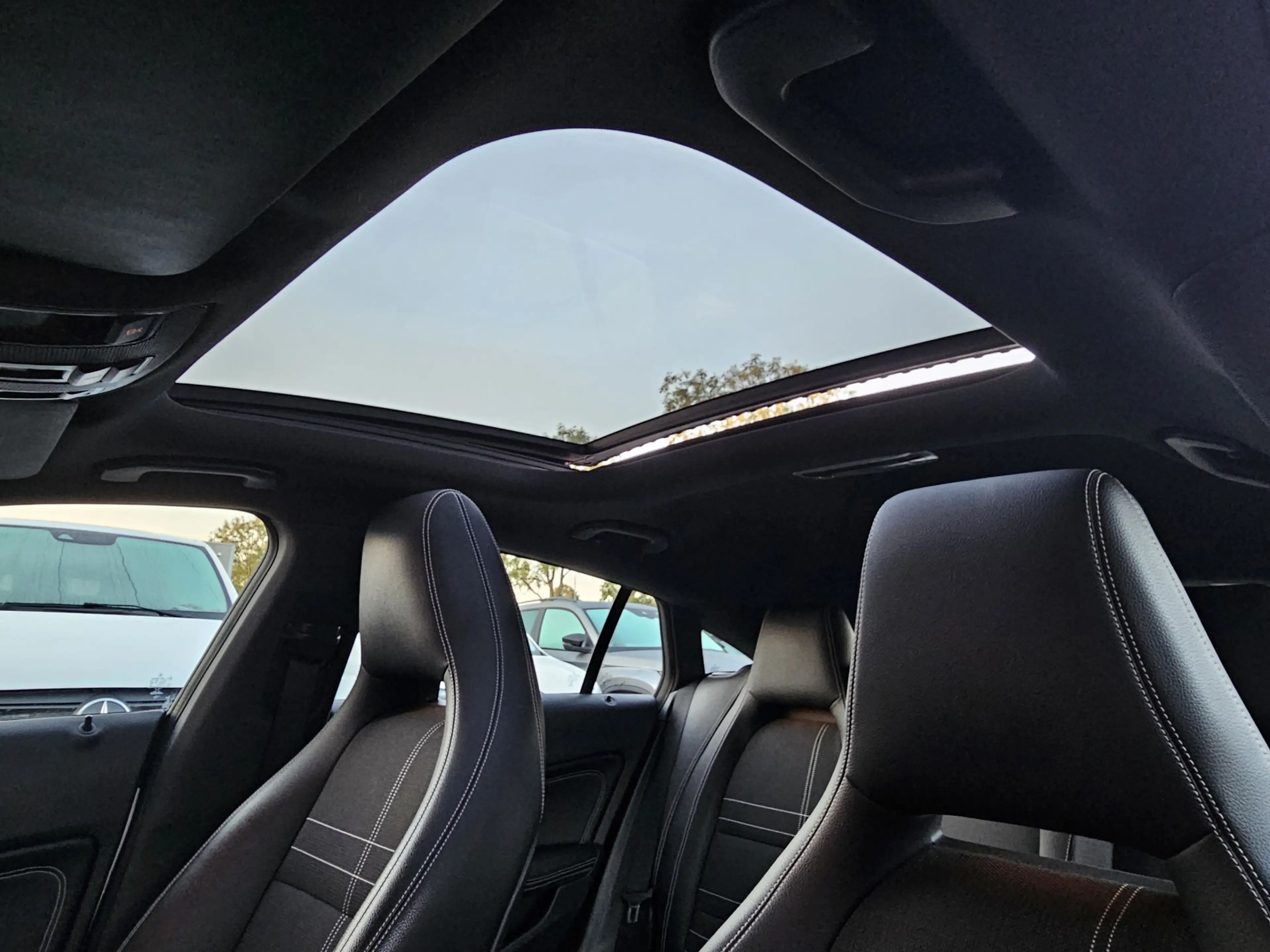 Mercedes-Benz CLA 180 Shooting Brake Prestige | Pano | Camera | Rijklaar — photo 5