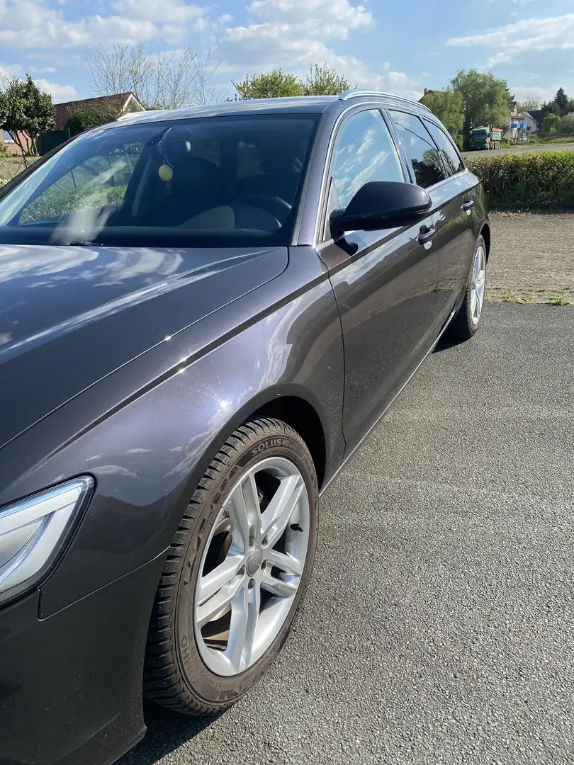 Audi A6 Avant 3.0 TDI DPF quattro S tronic Grau - 2