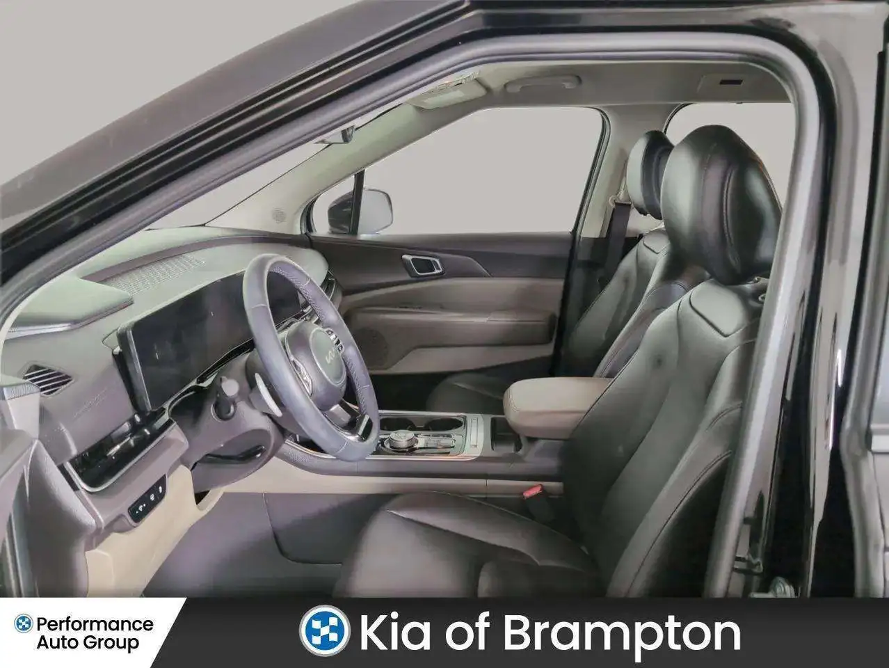 Kia Carnival снимка Kia Carnival