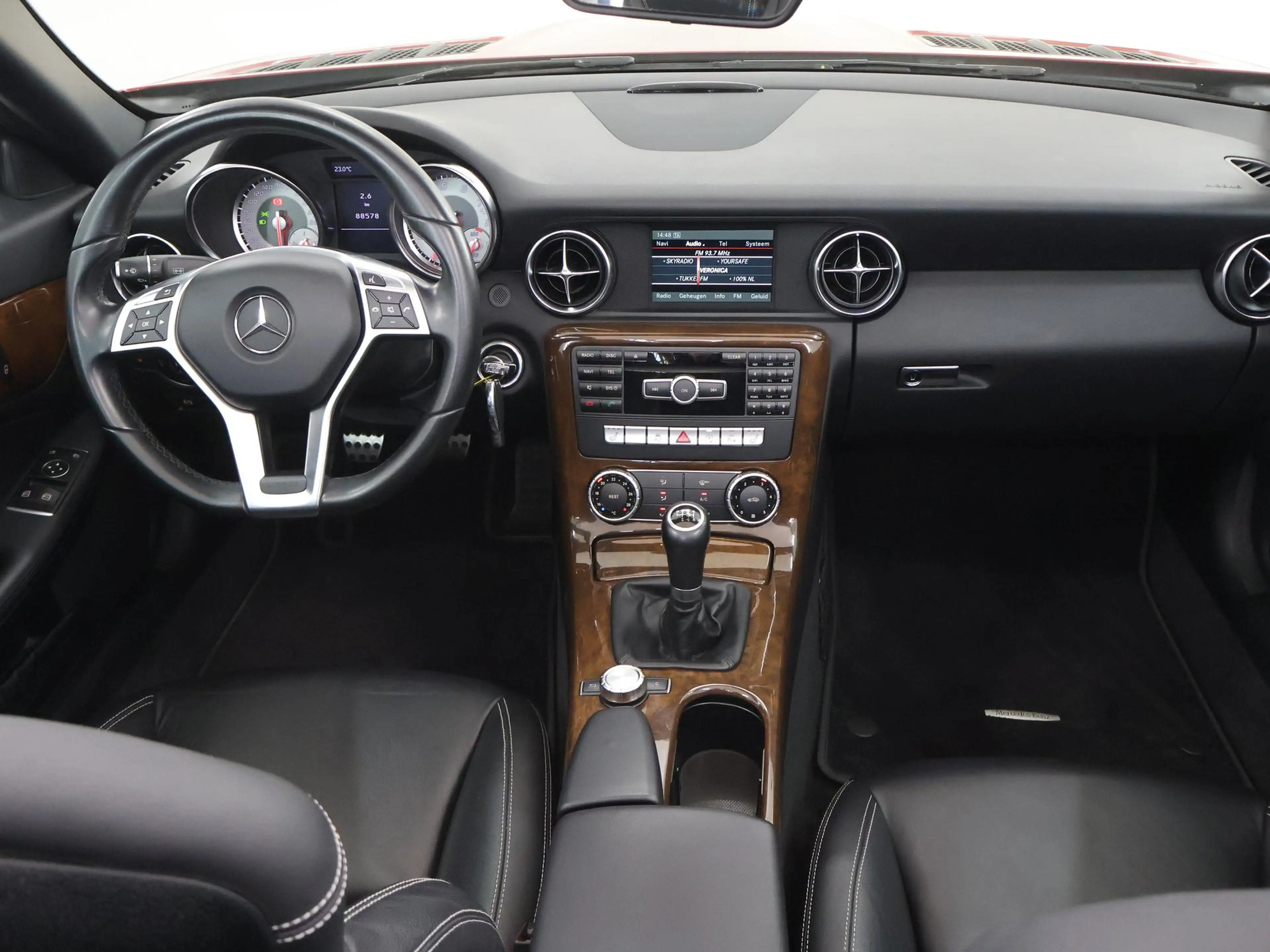 Mercedes-Benz SLK 200 | Lichtmetalen velgen | Lederen bekleding | Naviga — photo 8