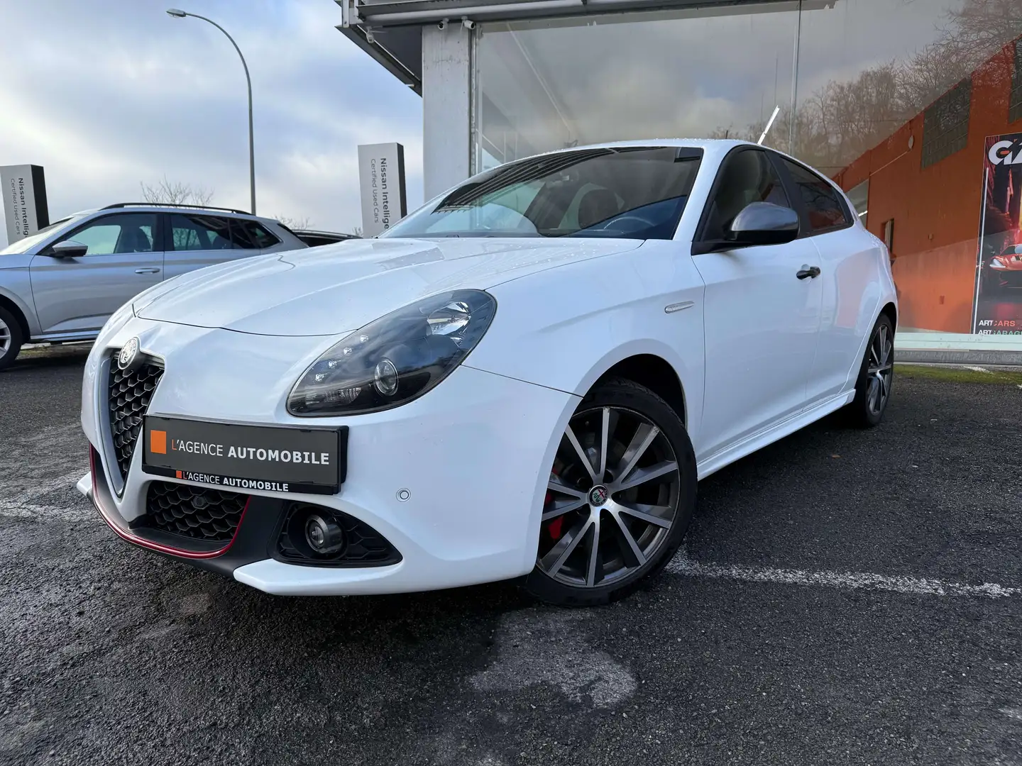 Alfa Romeo Giulietta IMOLA 1.4 TB MultiAir 150 ch S Blanc - 2