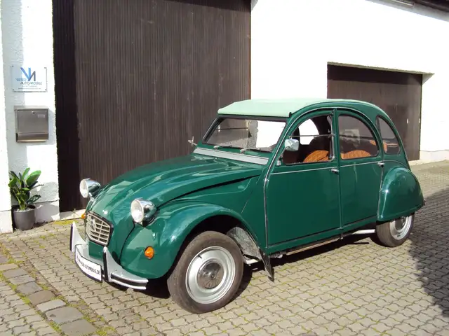 Citroen 2CV 6 Special Leder restauriert Zustand 2+