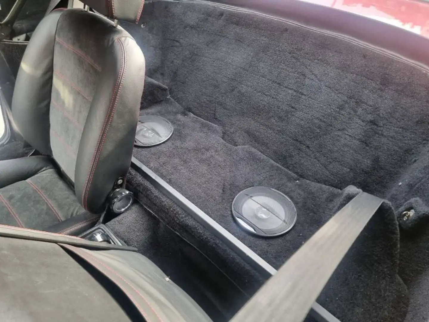 Alfa Romeo Spider Rot - 2