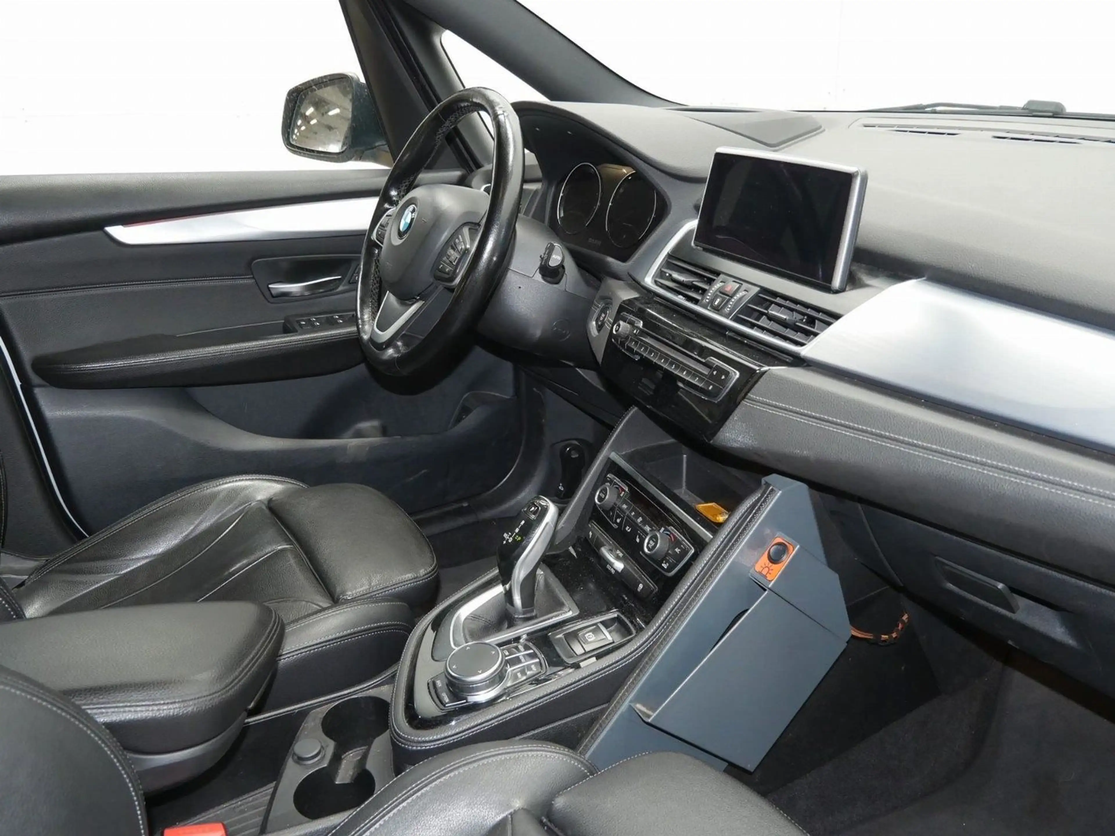 BMW 220 220 d Gran Tourer xDrive /MEMORY / KAMERA /LEDER — photo 5