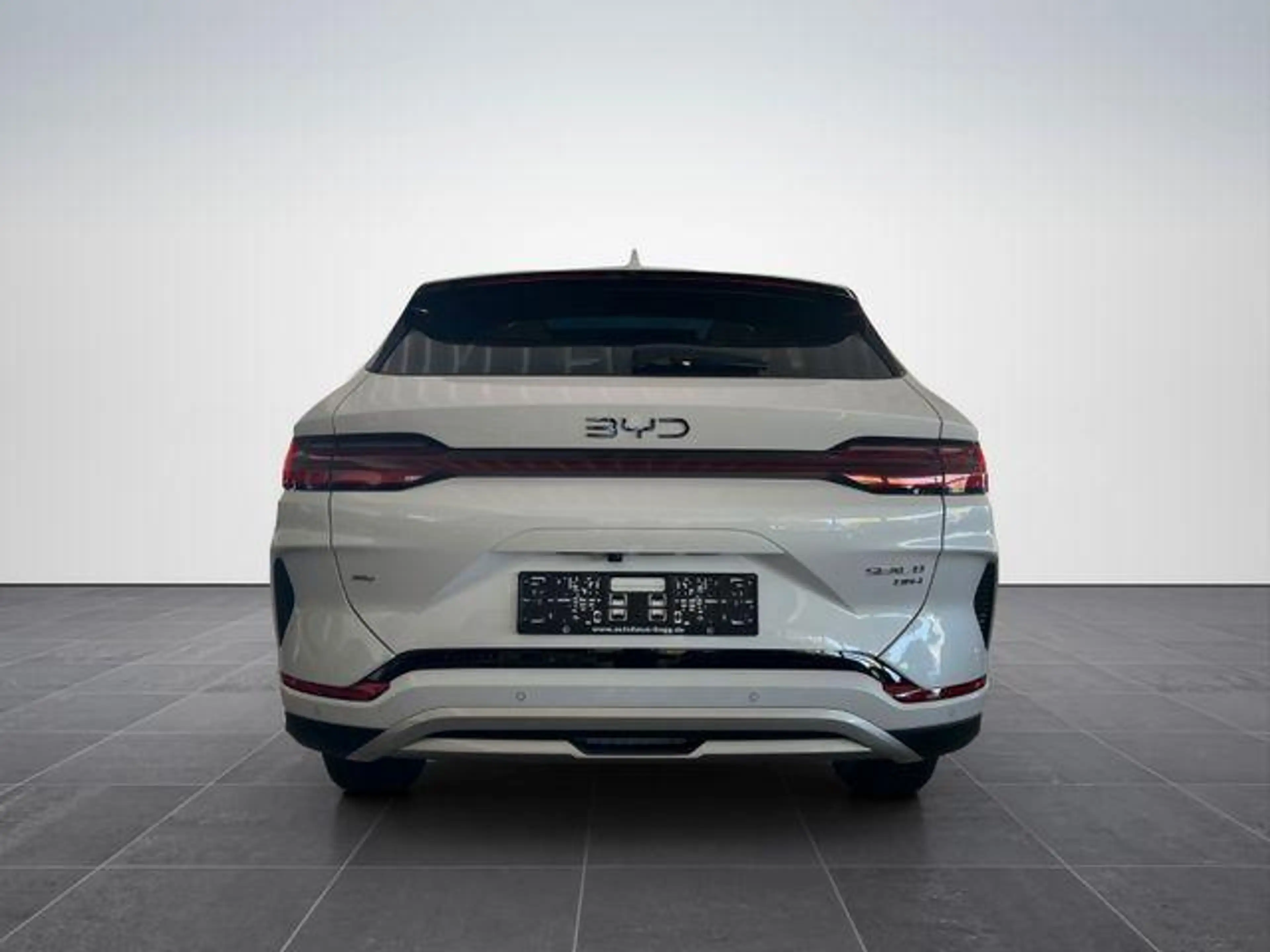 BYD Seal U DM-i Design AWD /360°/HUD/SHZ/PANO-DA 238 kW (3... — photo 4