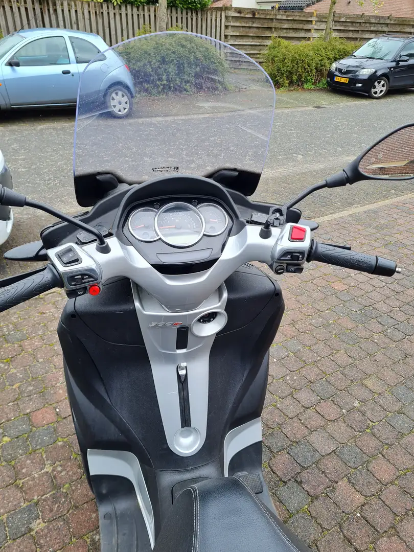 Piaggio MP3 300 mp3 300 LT yourban Negru - 2