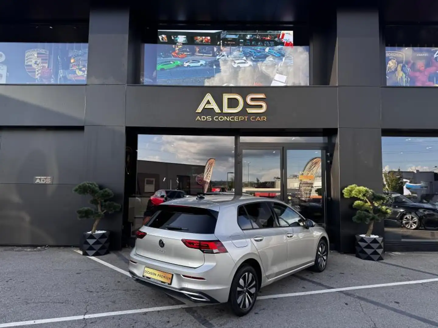 Volkswagen Golf VIII Move Argent - 2