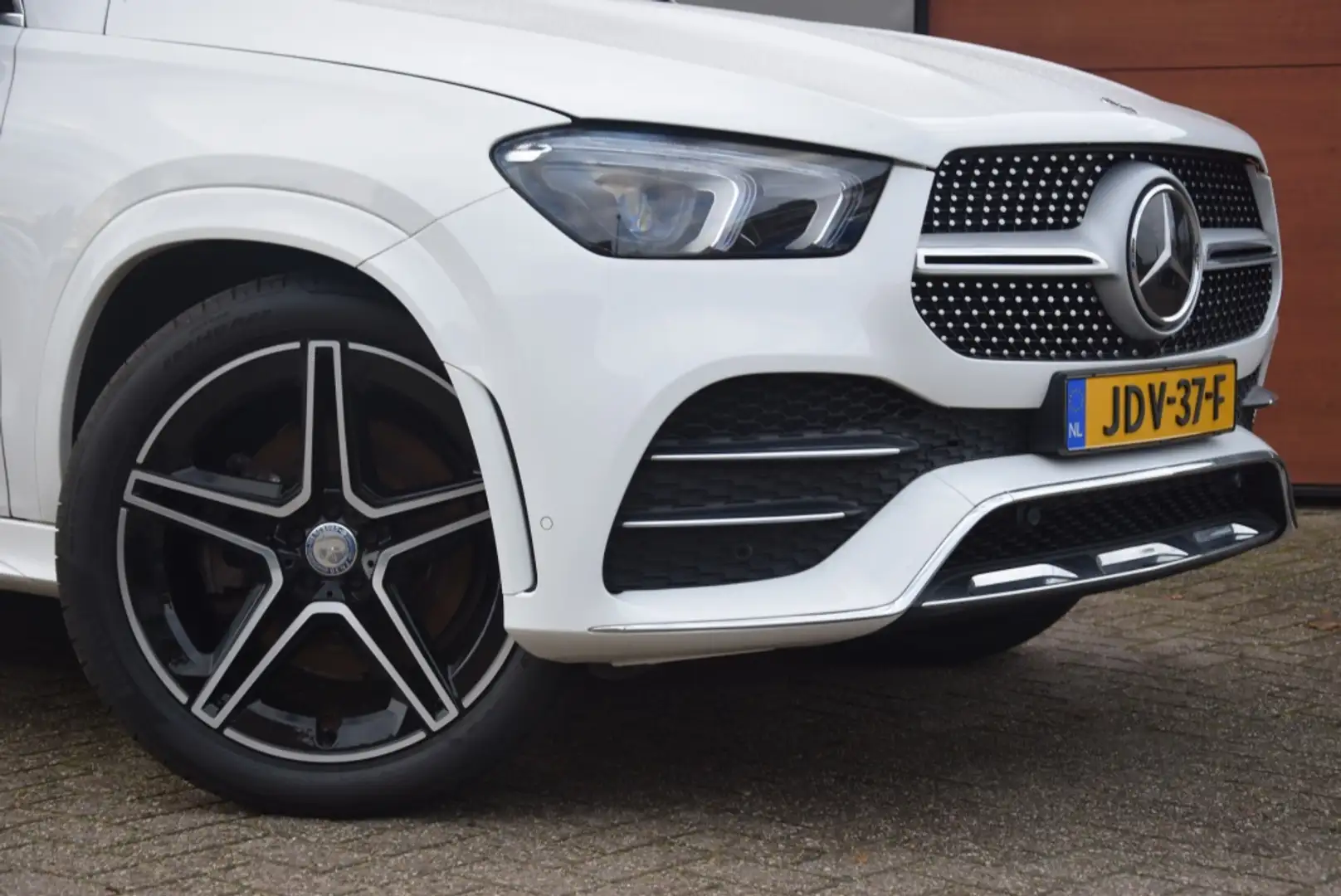 Mercedes-Benz GLE 350 350e 4MATIC AMG-Line Distronic/22Inch/ParkAssist Wit - 2