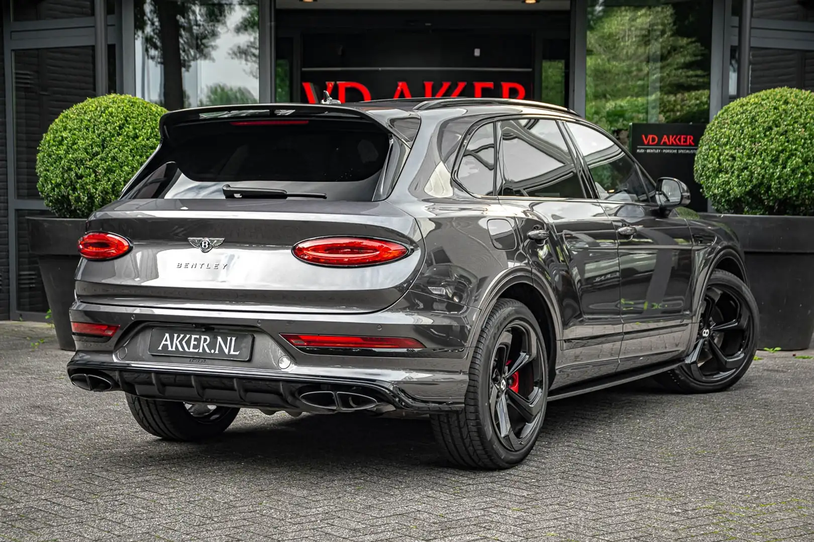 Bentley Bentayga V8 S Blackline | Head-Up | Massage | Nachtzicht | Серый - 2