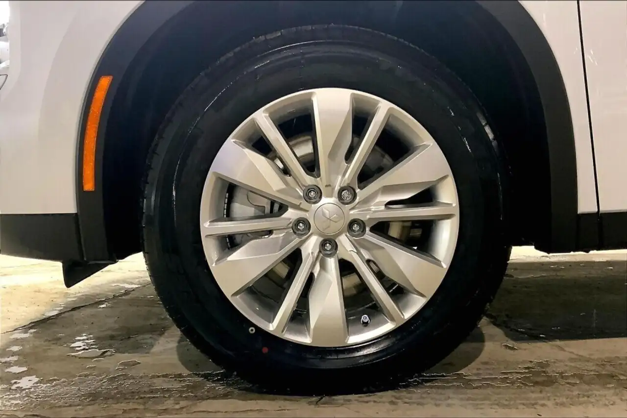 Mitsubishi Outlander снимка Mitsubishi Outlander