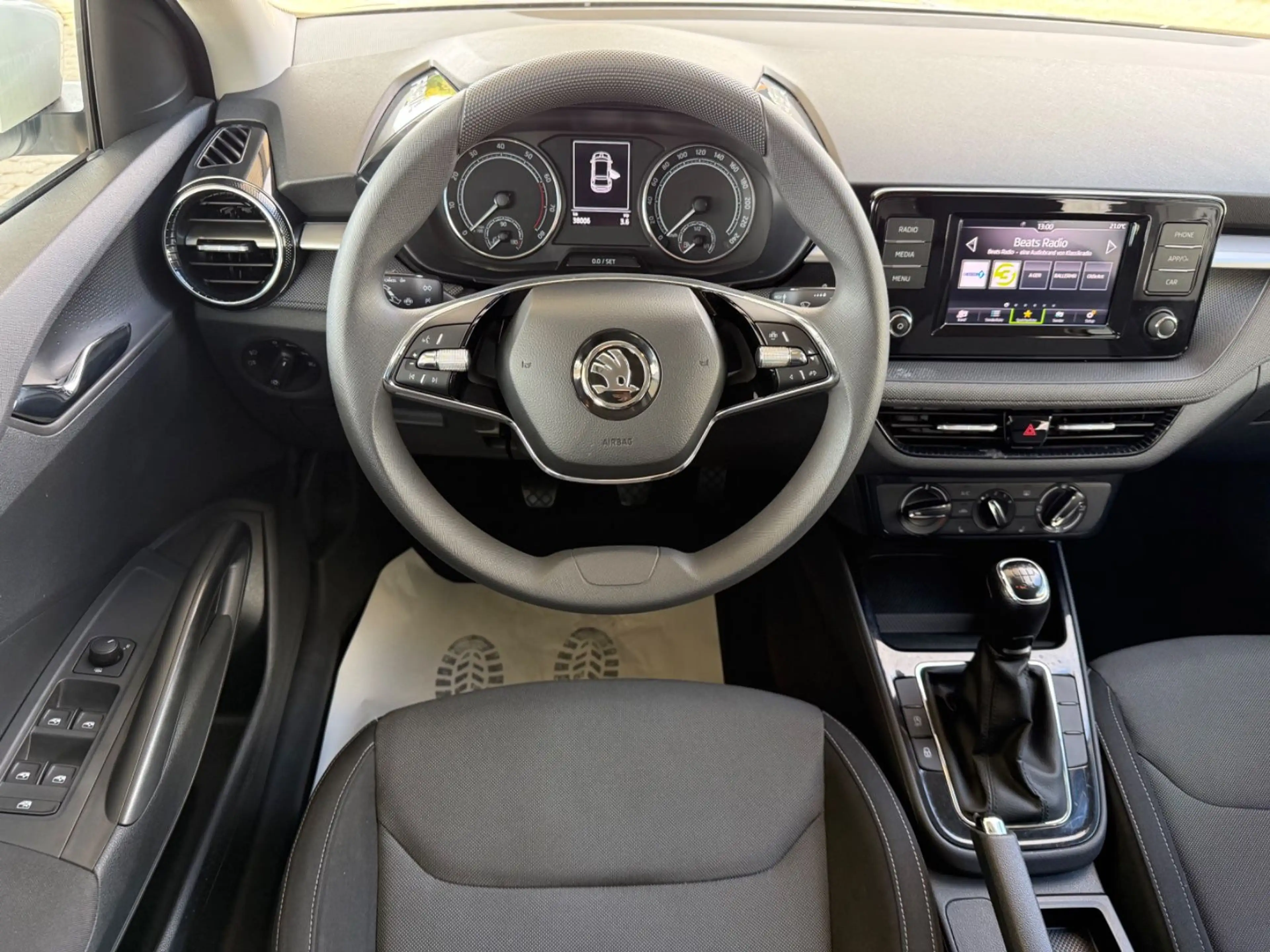 Skoda Fabia Selection LED CARPLAY DAB TEMPOMAT — photo 12