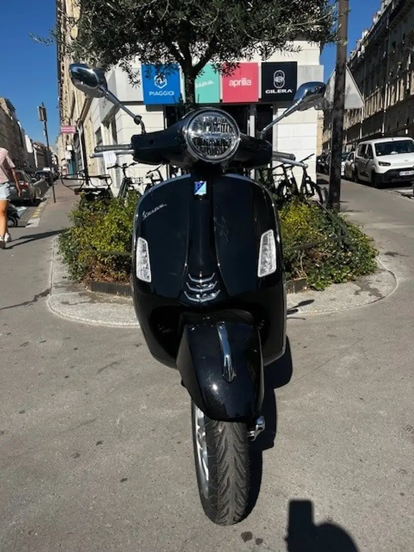 Vespa GTS 310 Zwart - 1