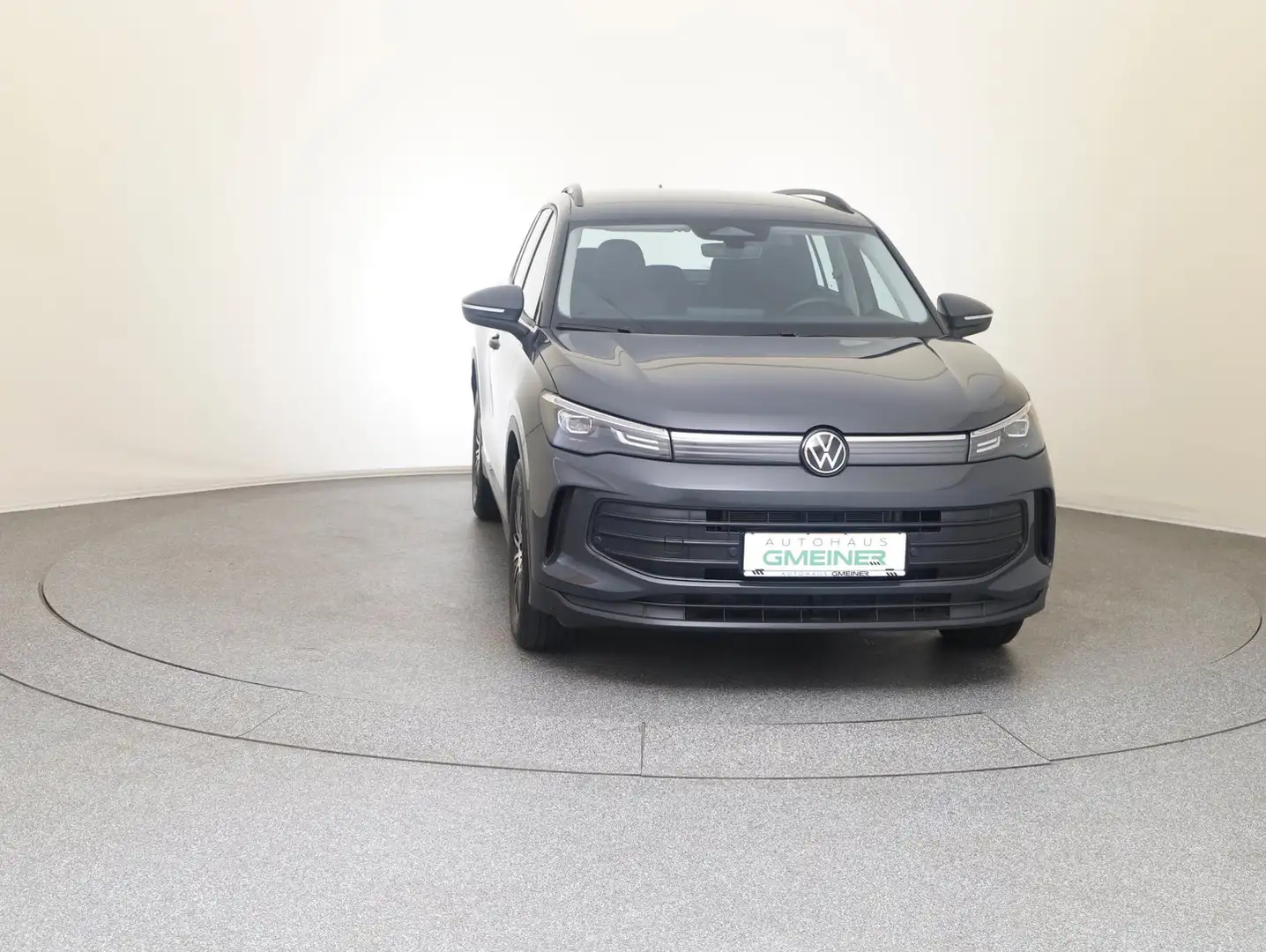 Volkswagen Tiguan 4Me TDI DSG Grau - 2