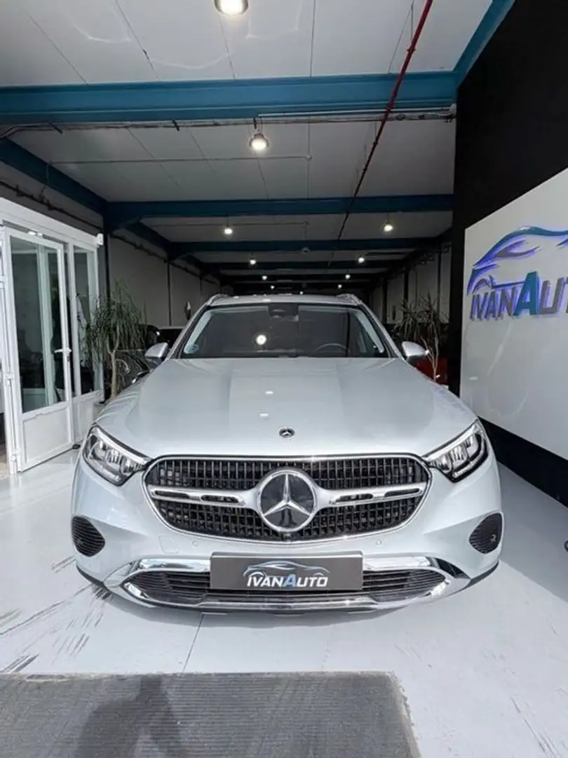 Mercedes-Benz GLC 200 4Matic 9G-Tronic Silber - 2