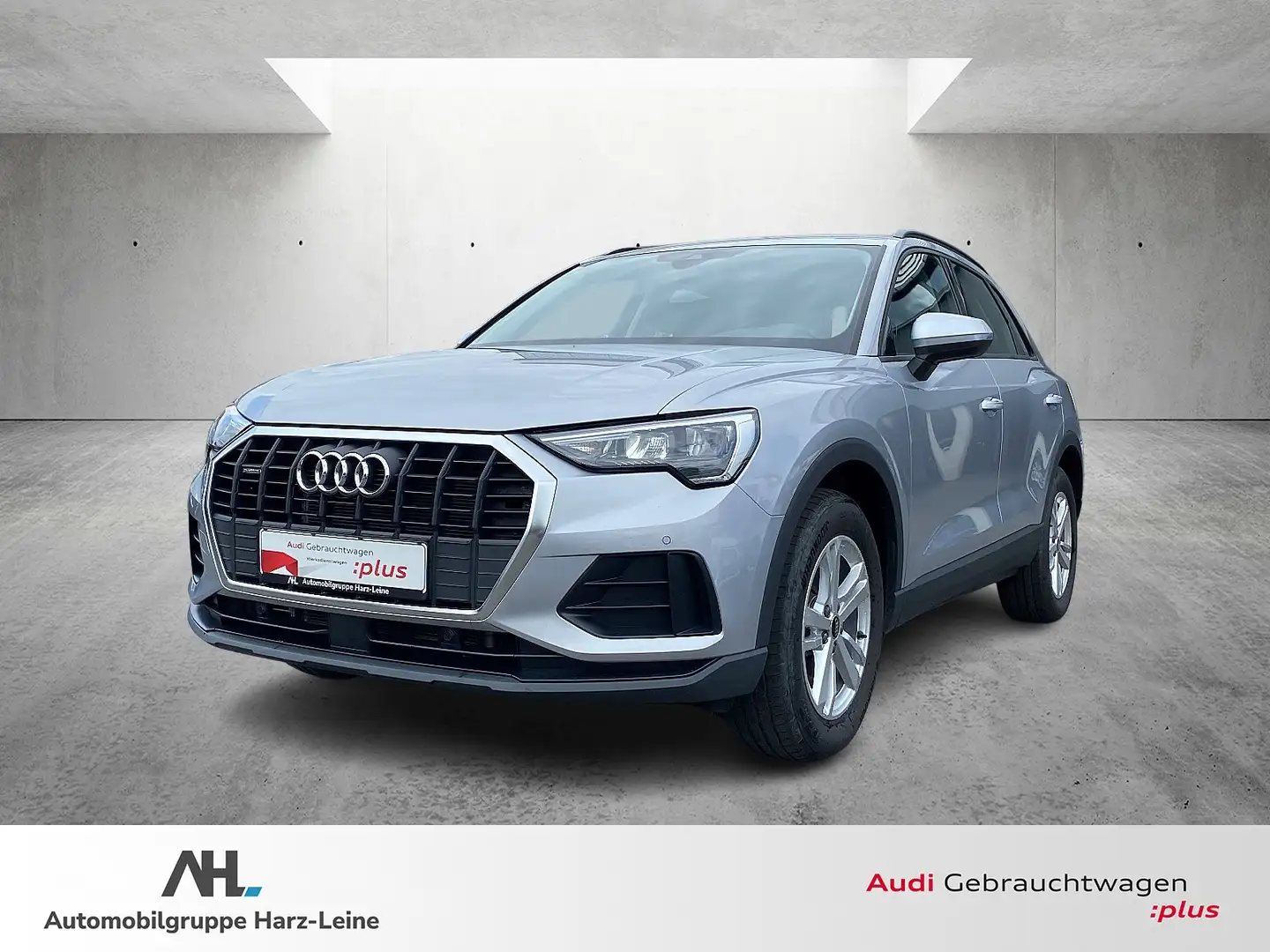 Audi Q3 35 TDI quattro S-tronic Navigation Anhängevorricht Silber - 1