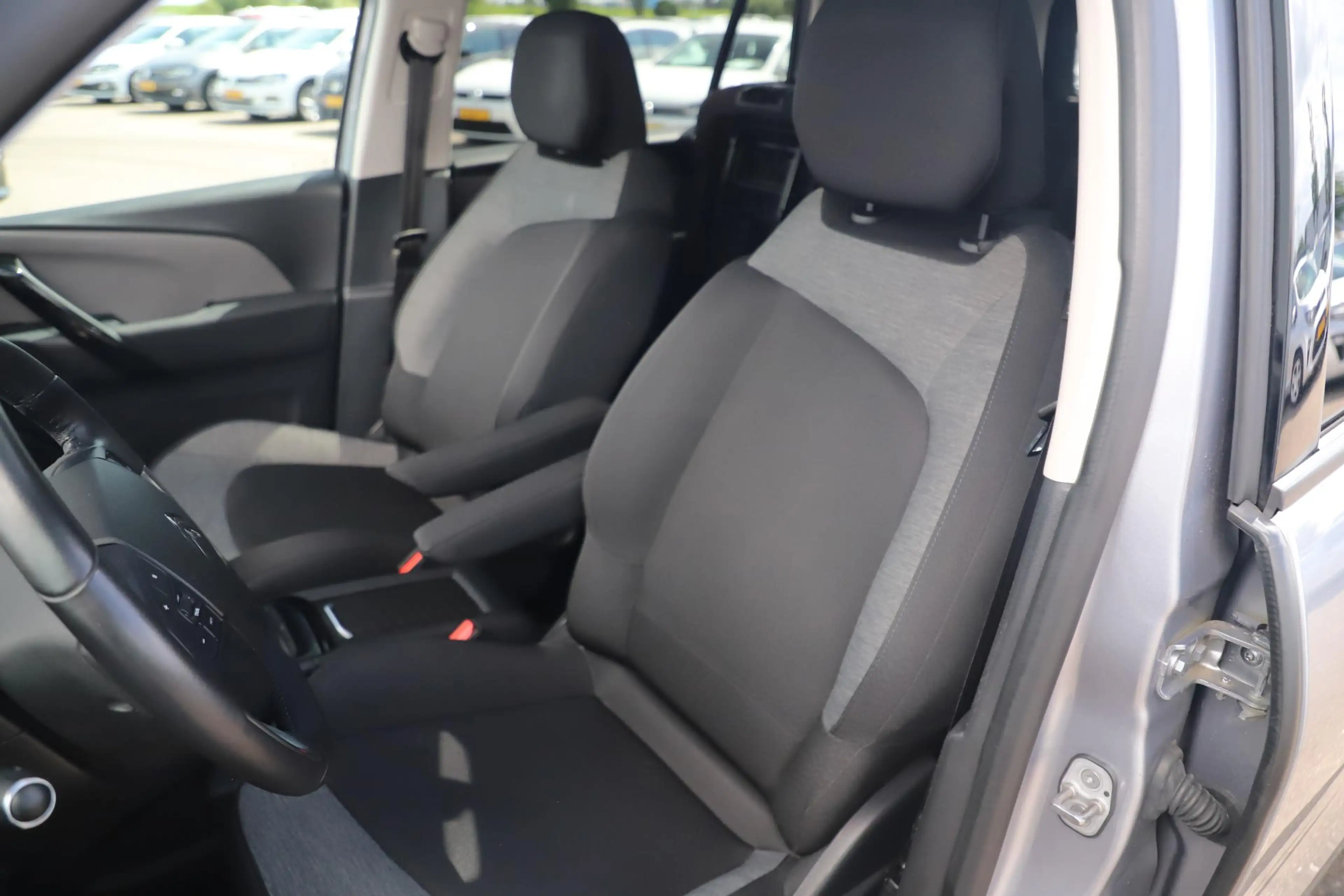 Citroen Grand C4 SpaceTourer 1.2 PureTech Business 7p 7 Persoons Navigatie Acht — photo 7
