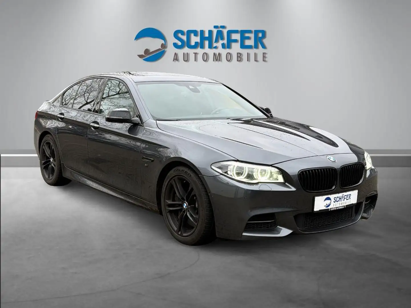 BMW 550 d xDrive #LED #HUD #H&K #360° #SOFTCLOSE Grau - 2