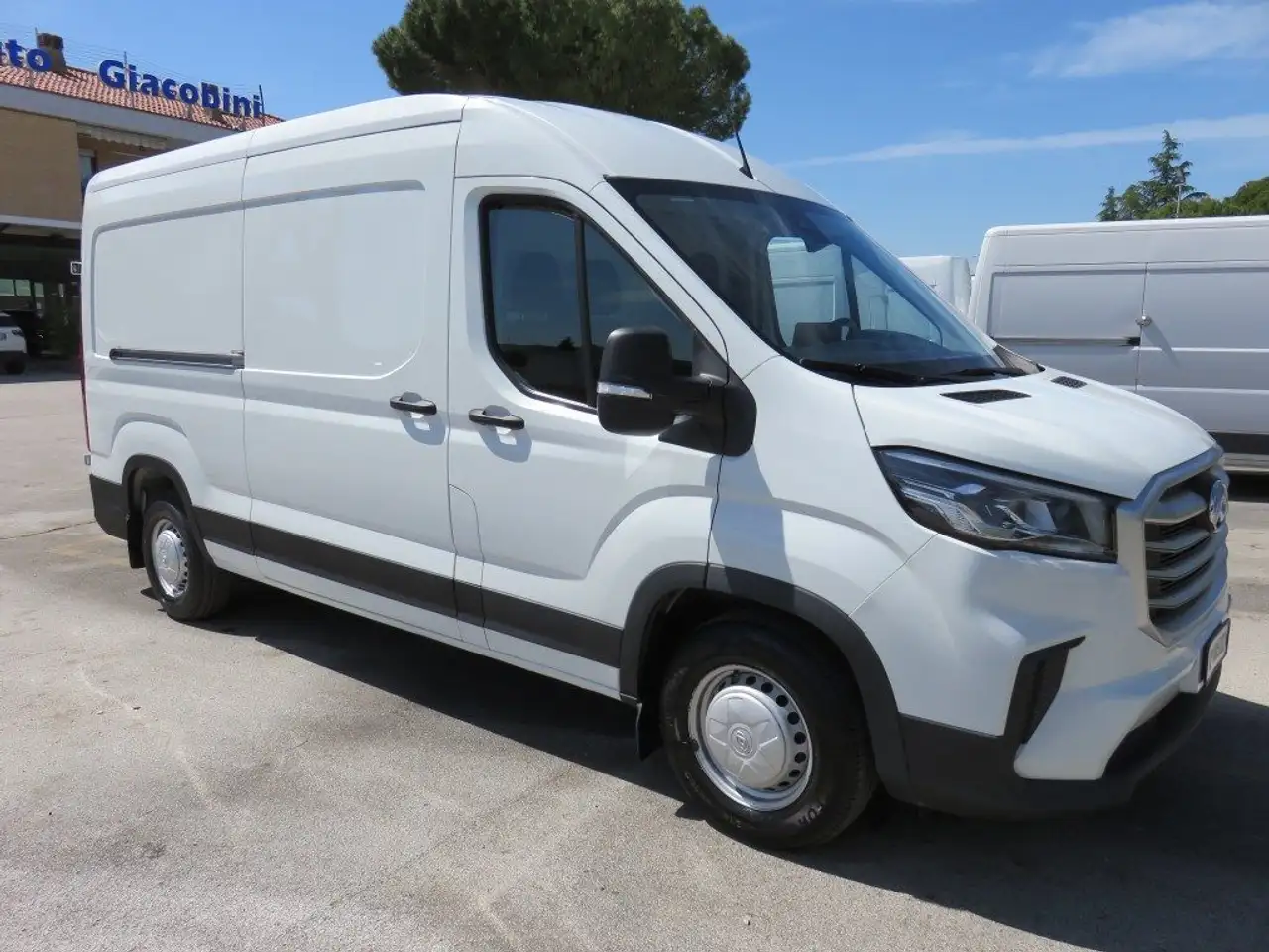 Maxus Deliver 9 2023