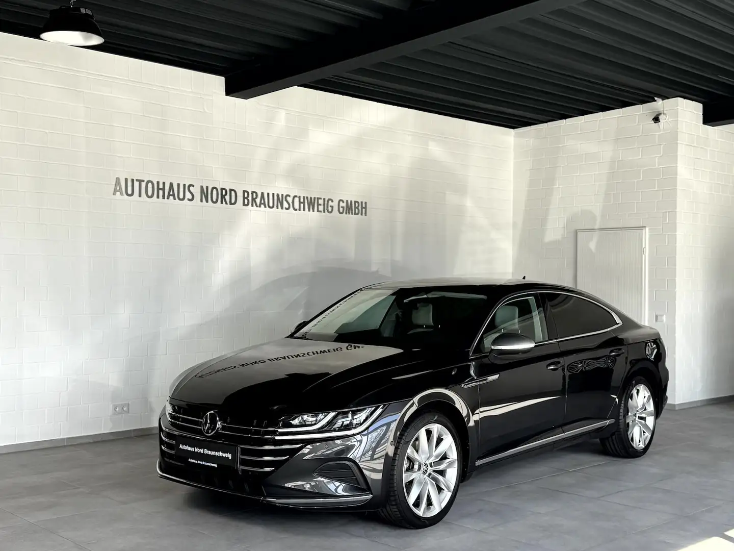 Volkswagen Arteon 1.4 TSI eHybrid Elegance*IQ*Pano*AHK*HUD* Grijs - 1