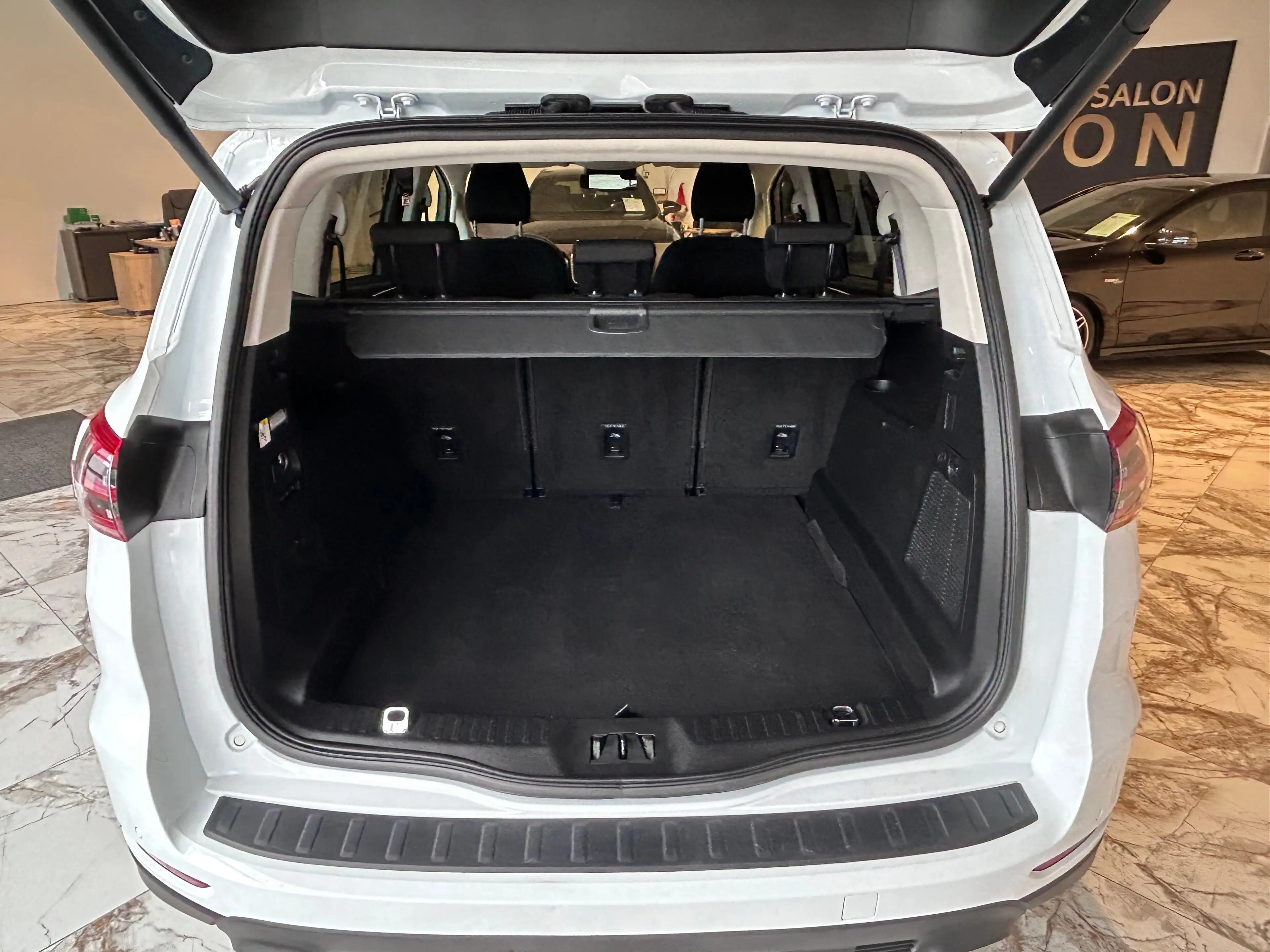 Ford S-Max Titanium AWD — photo 6