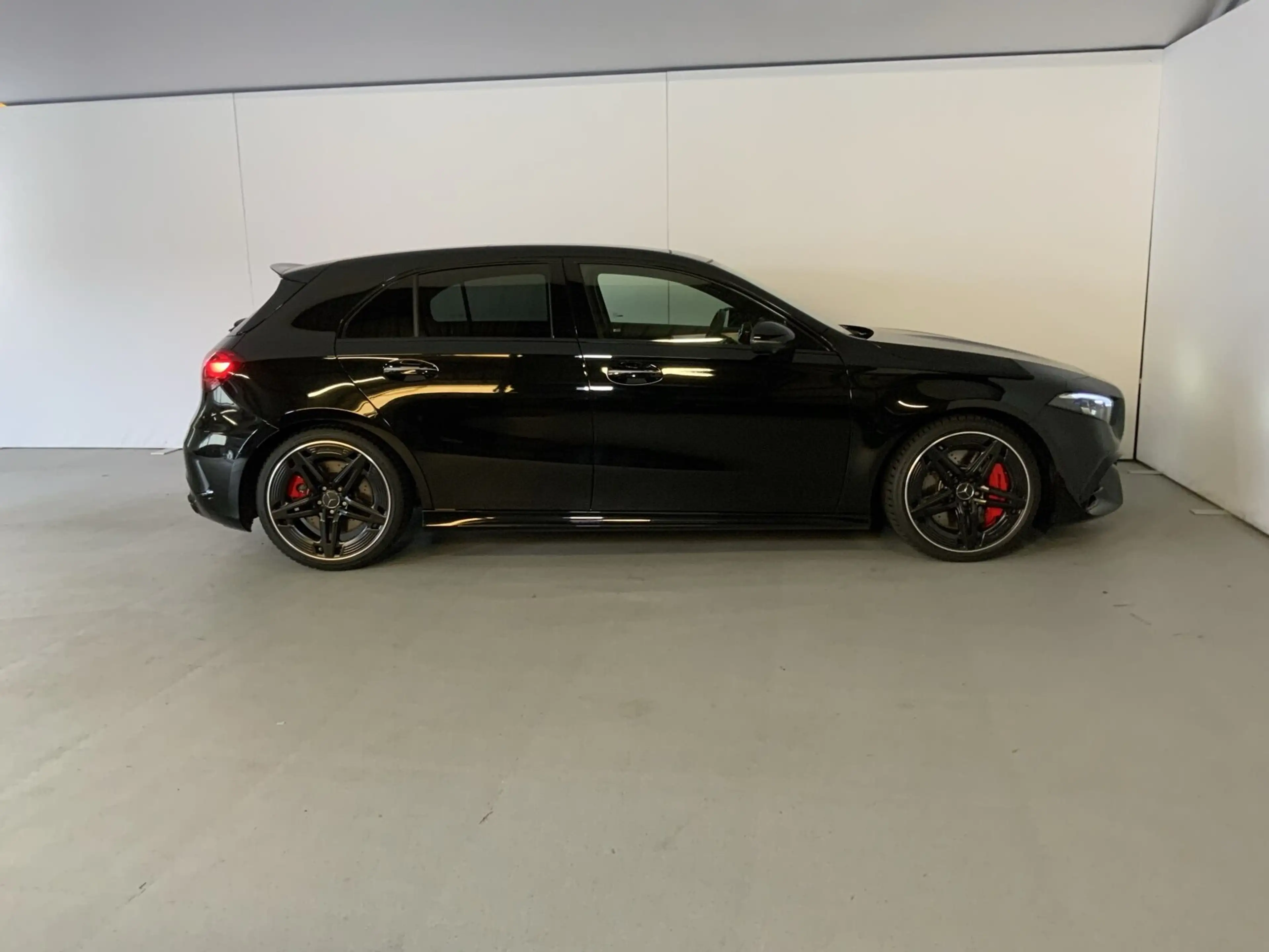 Mercedes-Benz A 45 AMG A 45 S 4M AMG Premium+ DISTRO Pano Leder Keyless — photo 4