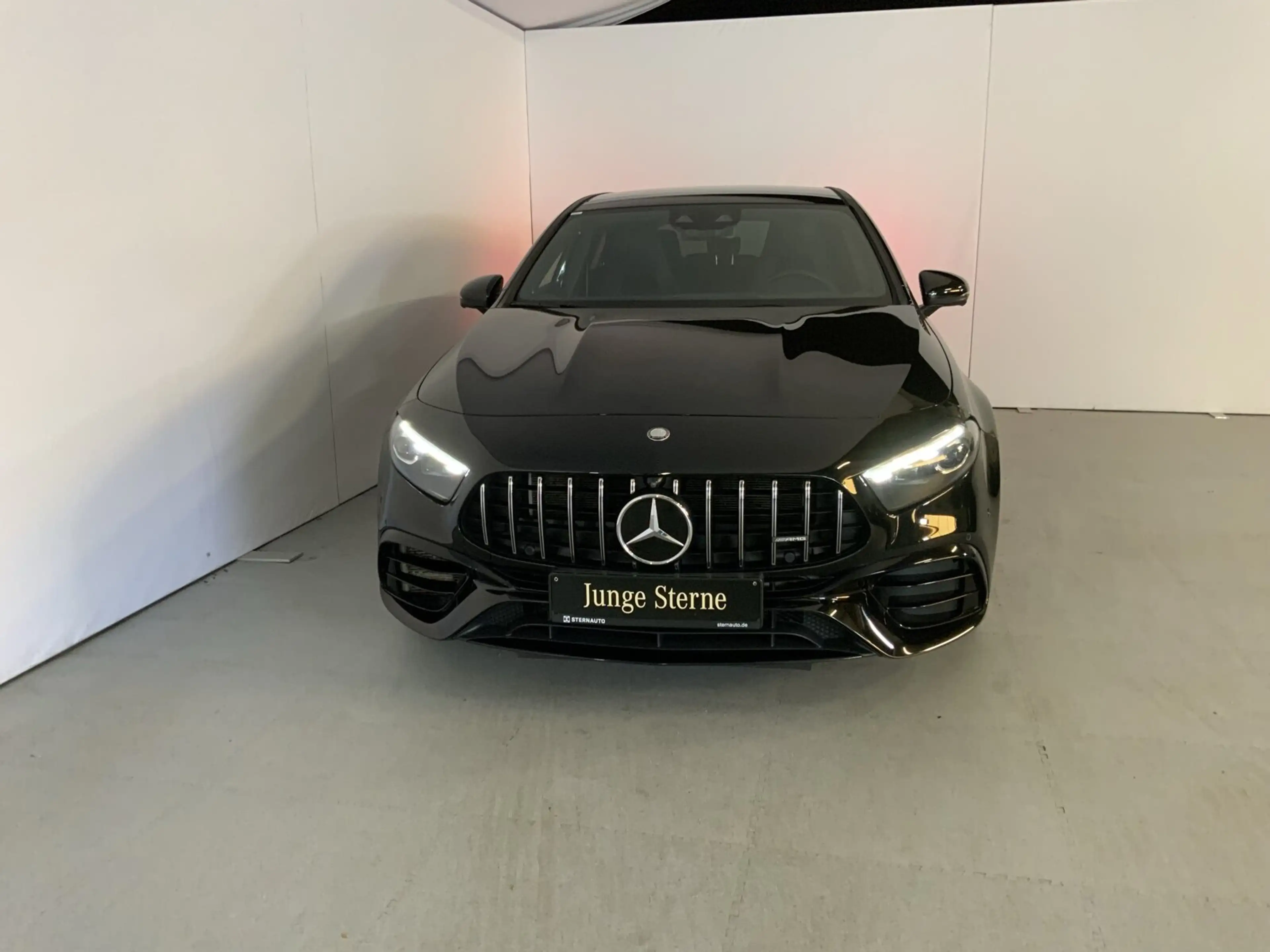 Mercedes-Benz A 45 AMG A 45 S 4M AMG Premium+ DISTRO Pano Leder Keyless — photo 2