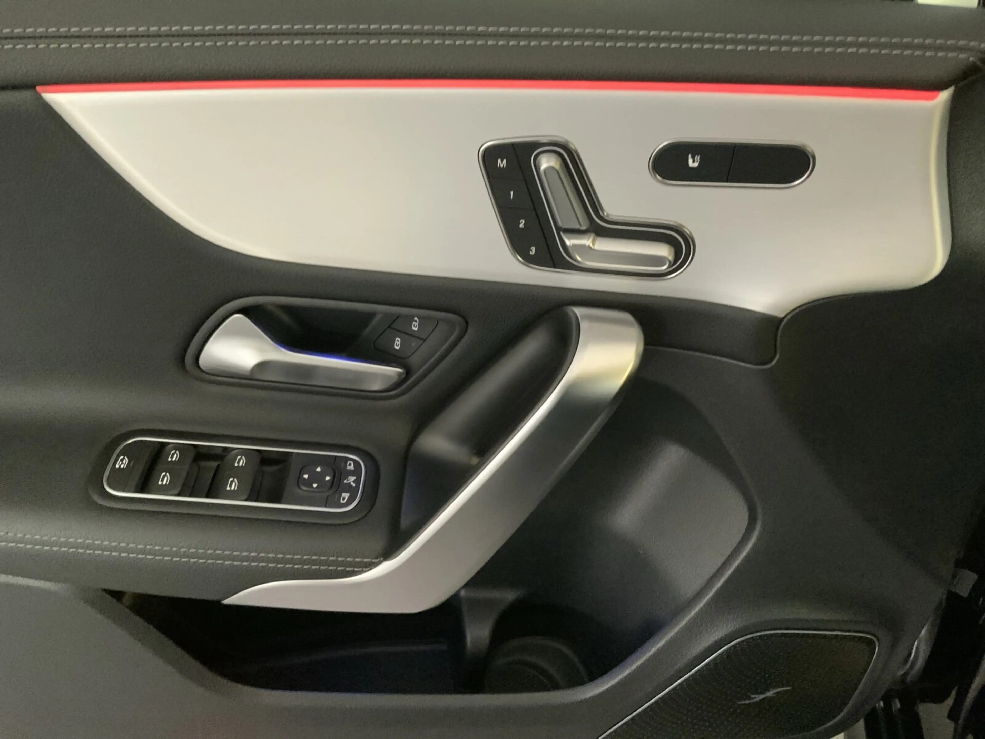Mercedes-Benz A 45 AMG A 45 S 4M AMG Premium+ DISTRO Pano Leder Keyless — photo 12