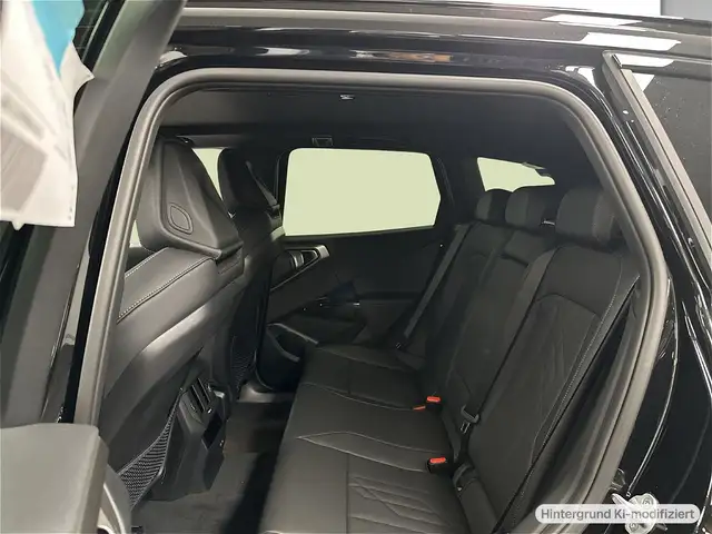BMW X3 view 11