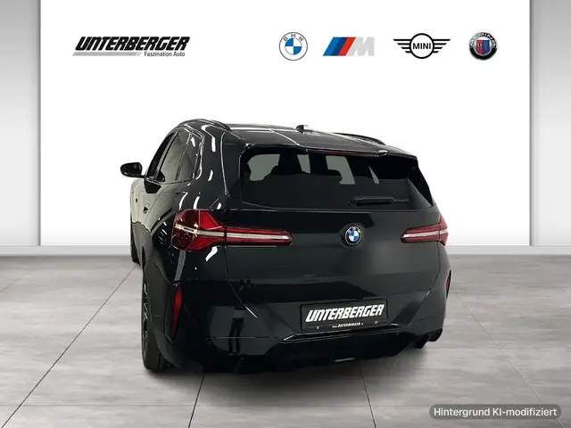 BMW X3 view 12