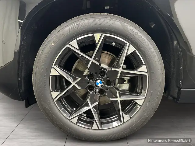 BMW X3 view 6